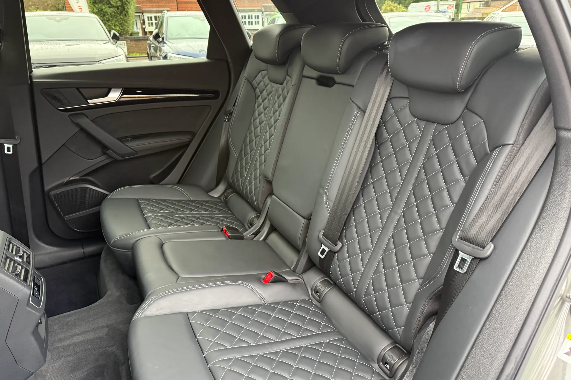 Audi Q5 thumbnail image number 44