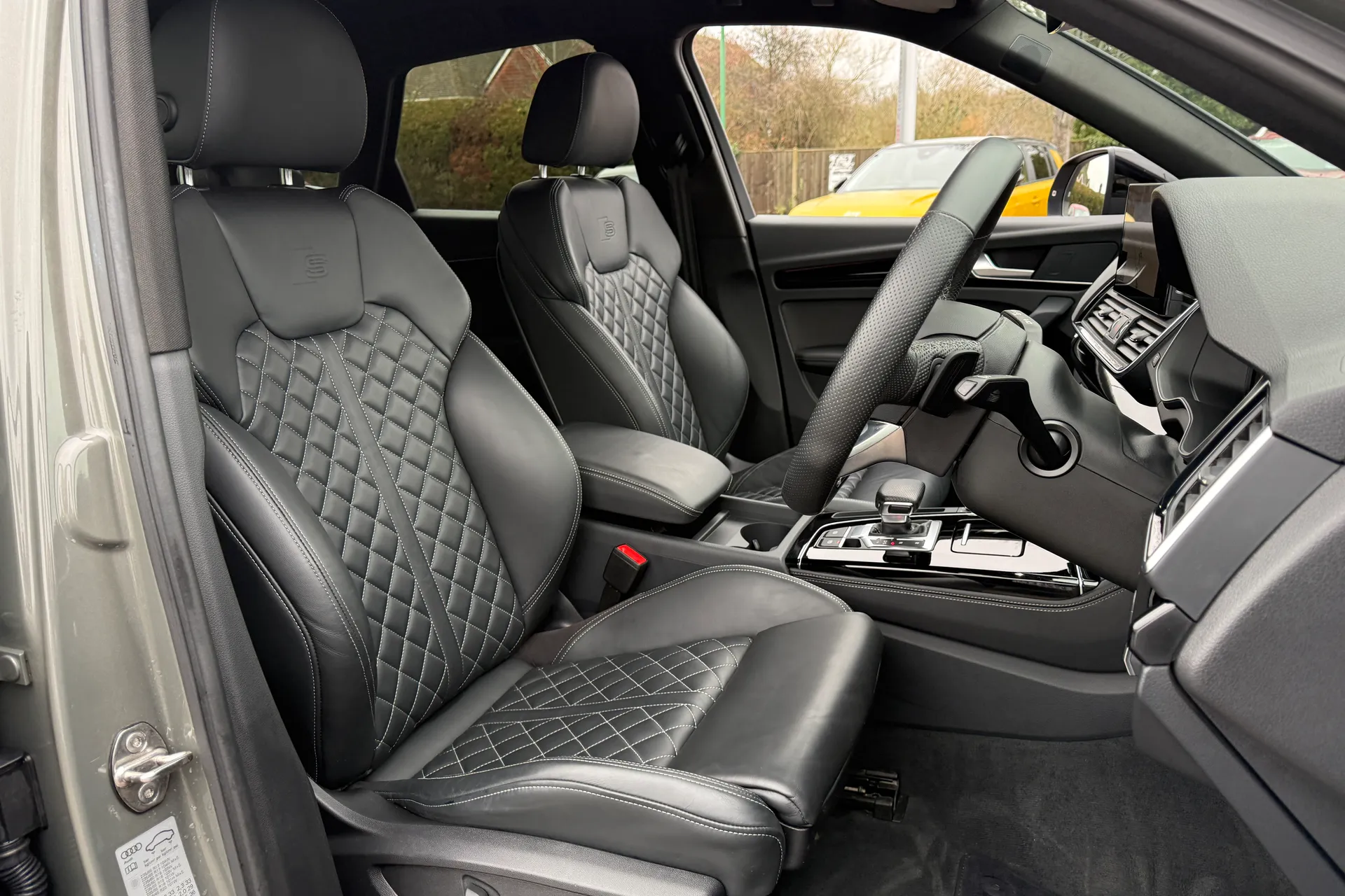 Audi Q5 thumbnail image number 28