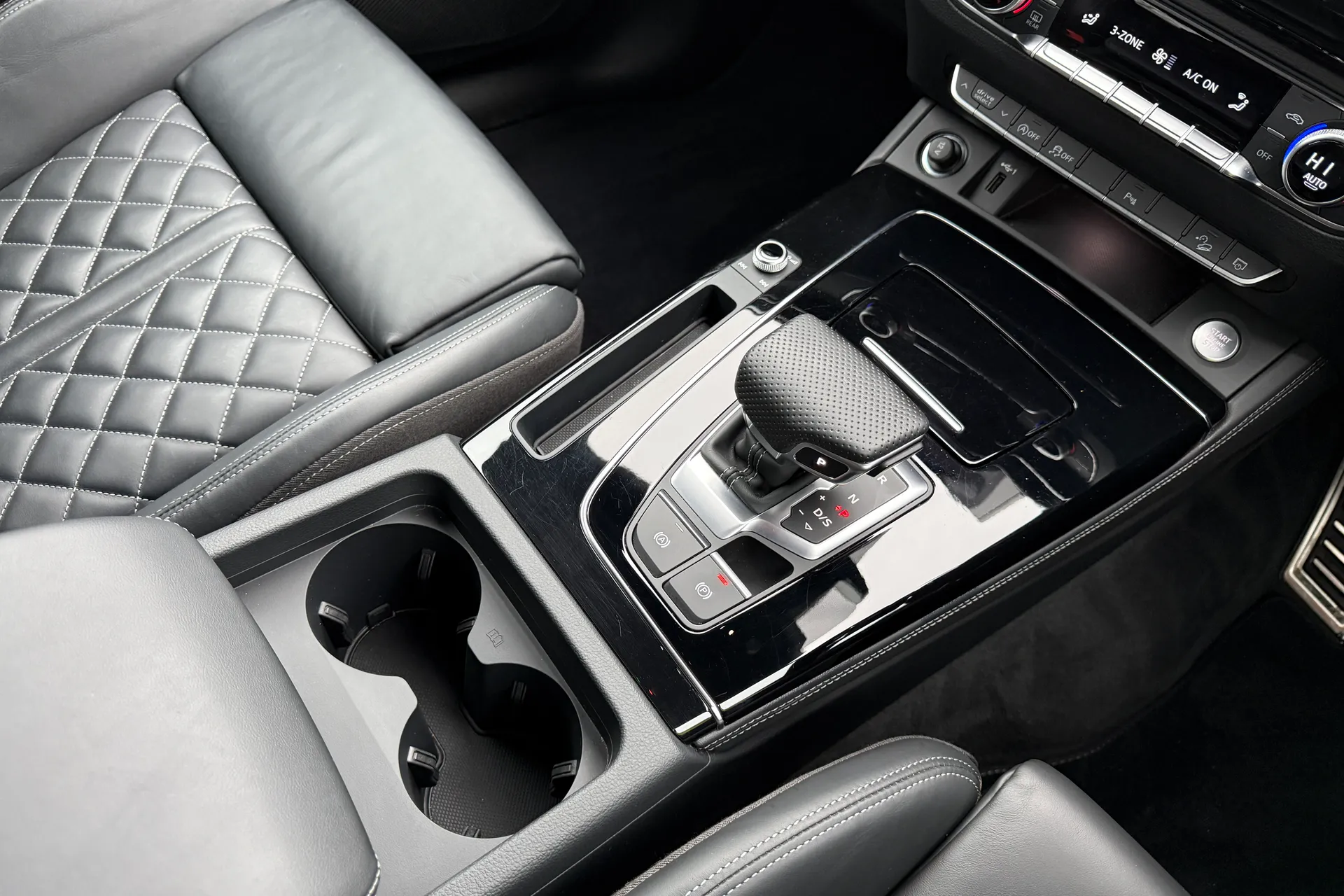 Audi Q5 thumbnail image number 41