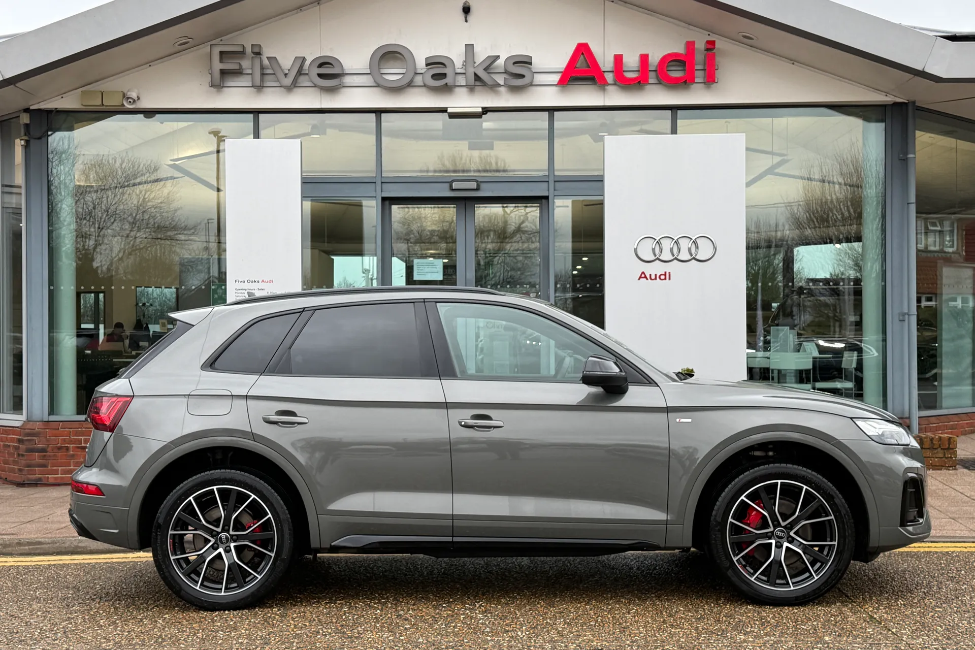Audi Q5 thumbnail image number 2