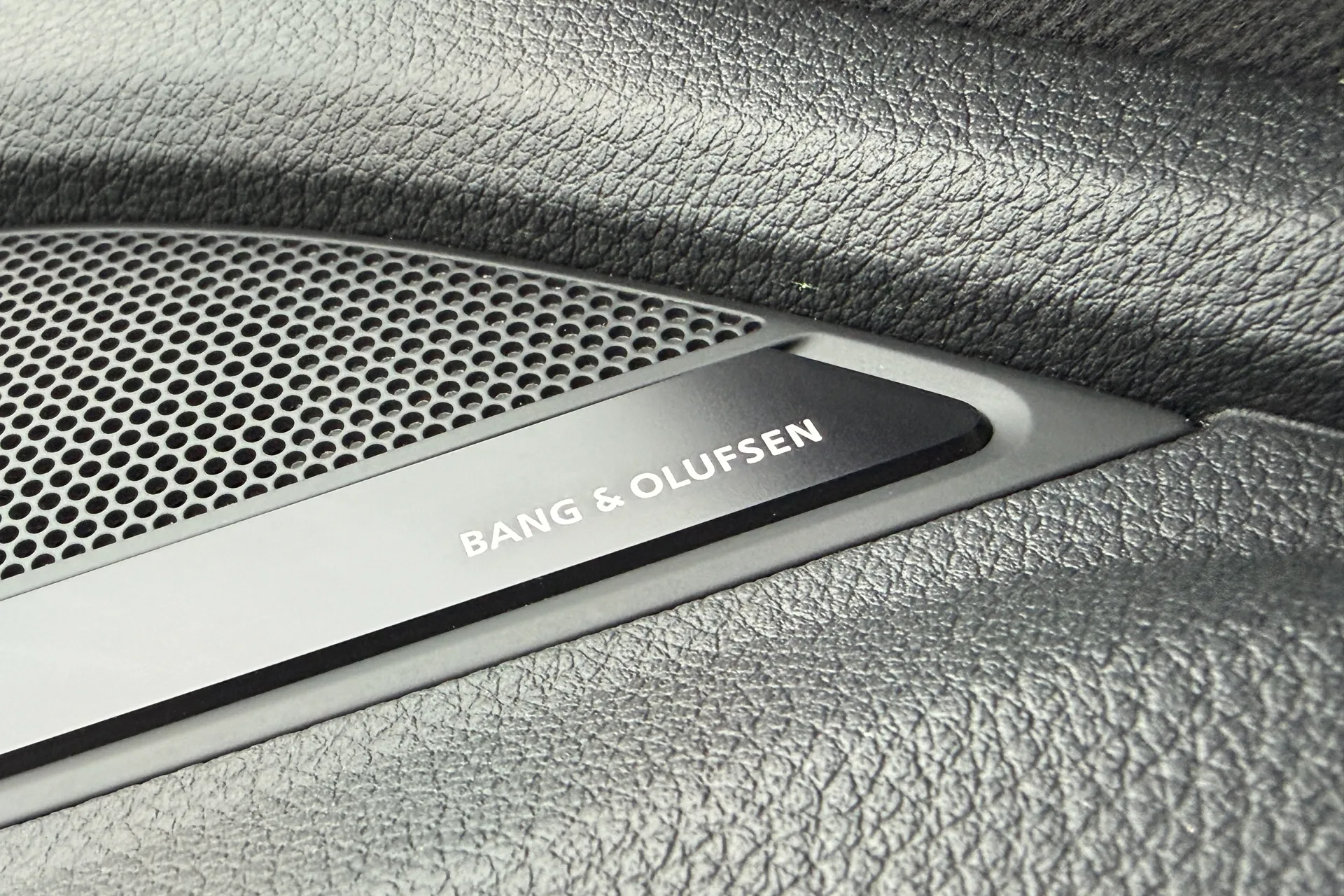 Audi Q5 thumbnail image number 17