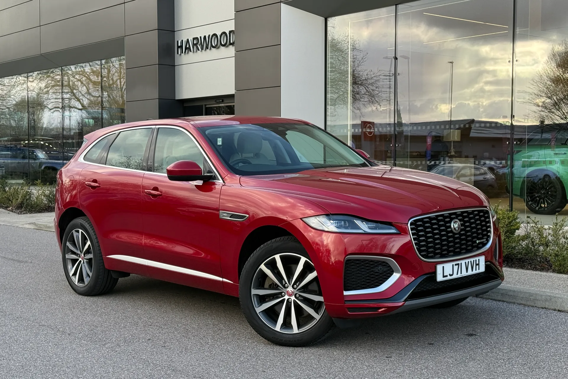 Jaguar F-PACE focused image