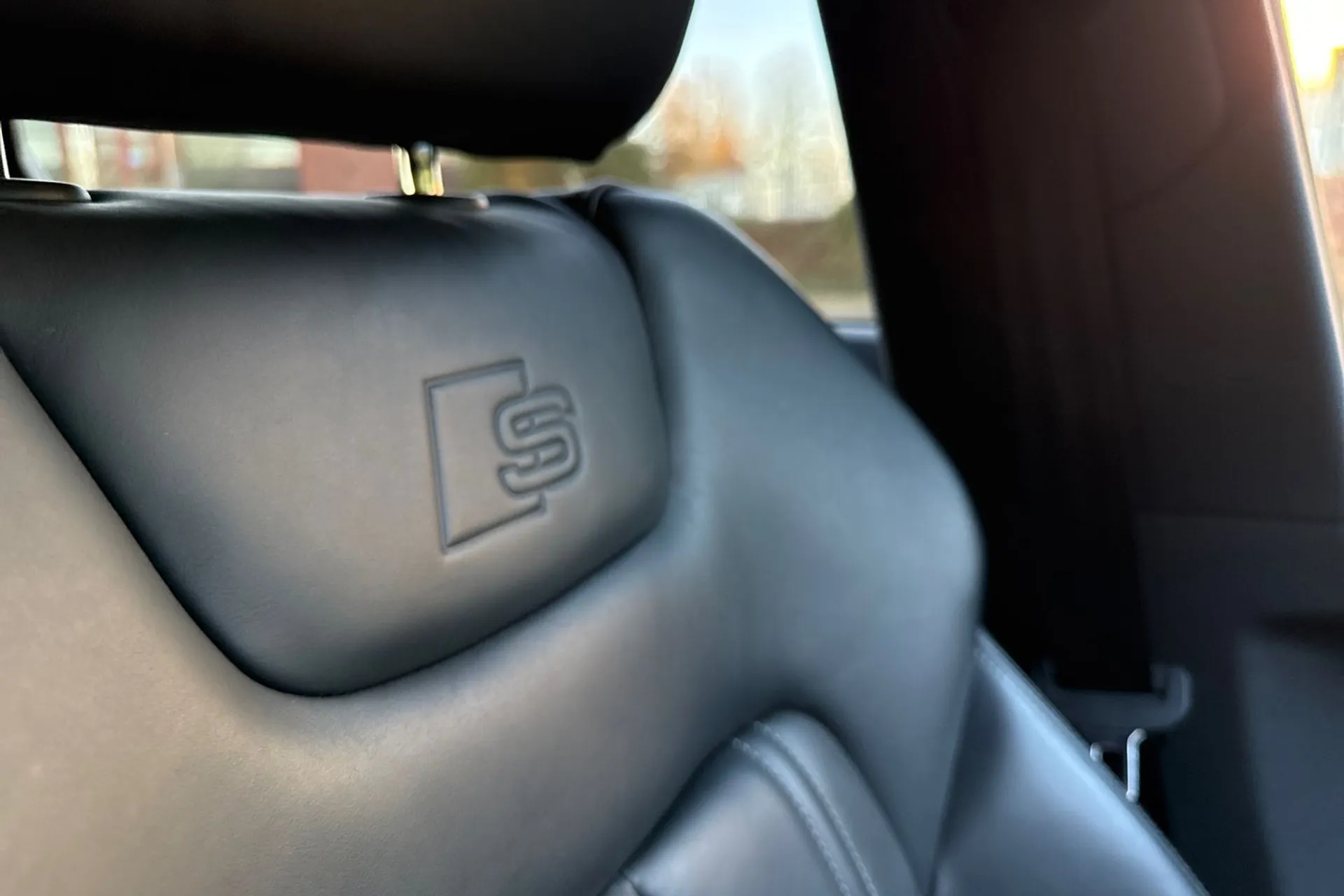 Audi e-tron thumbnail image number 50