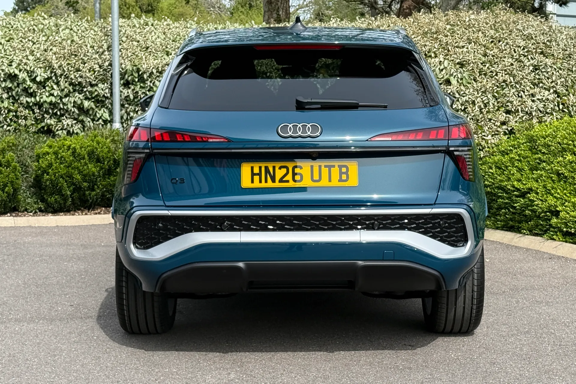 Audi Q3 thumbnail image number 7