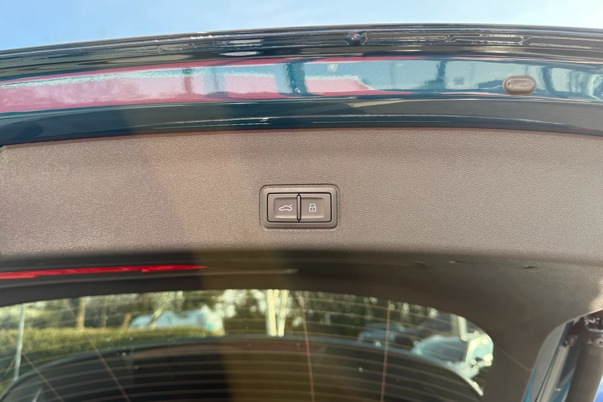 Audi Q3 thumbnail image number 38