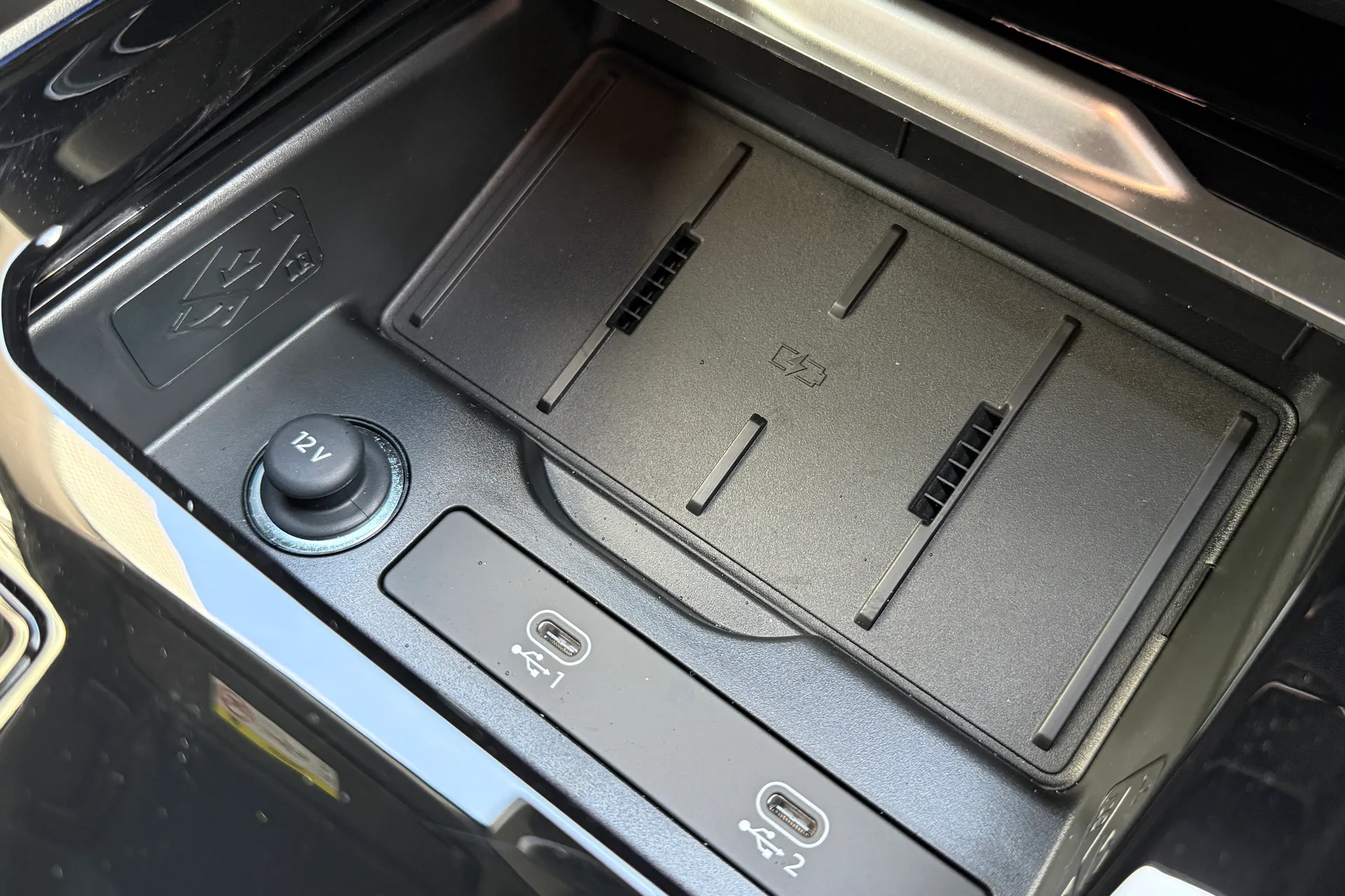 Audi Q3 thumbnail image number 28