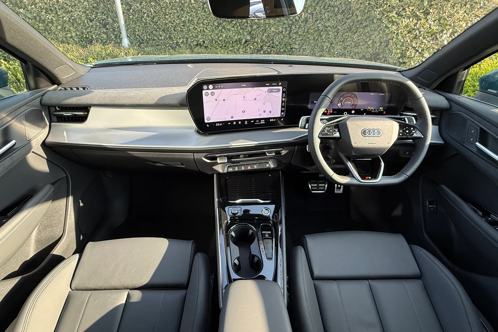 Audi Q3 thumbnail image number 3