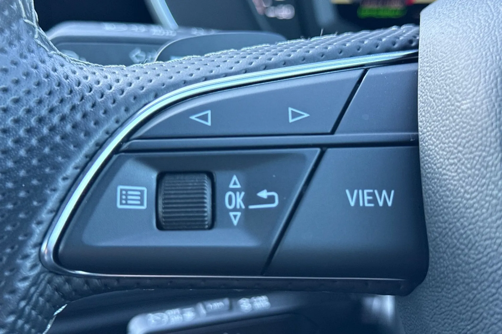 Audi Q3 thumbnail image number 47