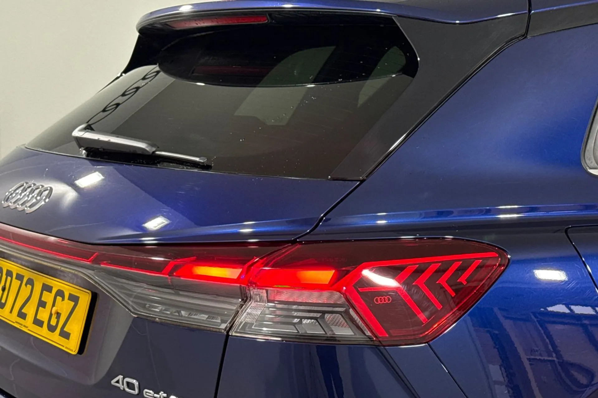 Audi Q4 thumbnail image number 16