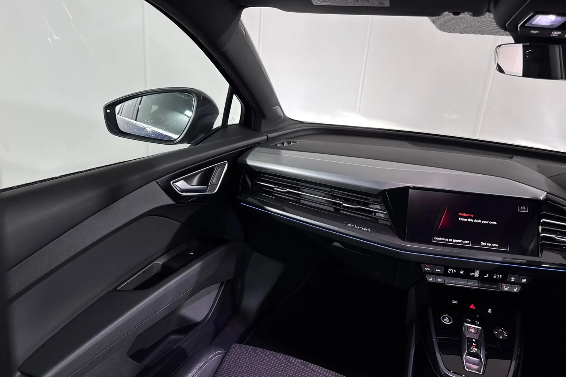 Audi Q4 thumbnail image number 41