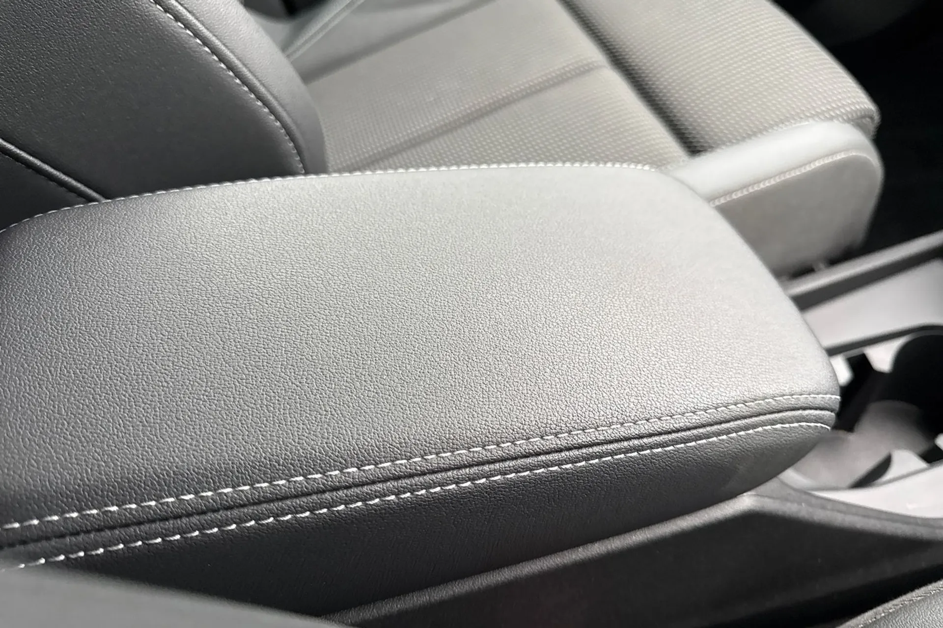 Audi Q4 thumbnail image number 49