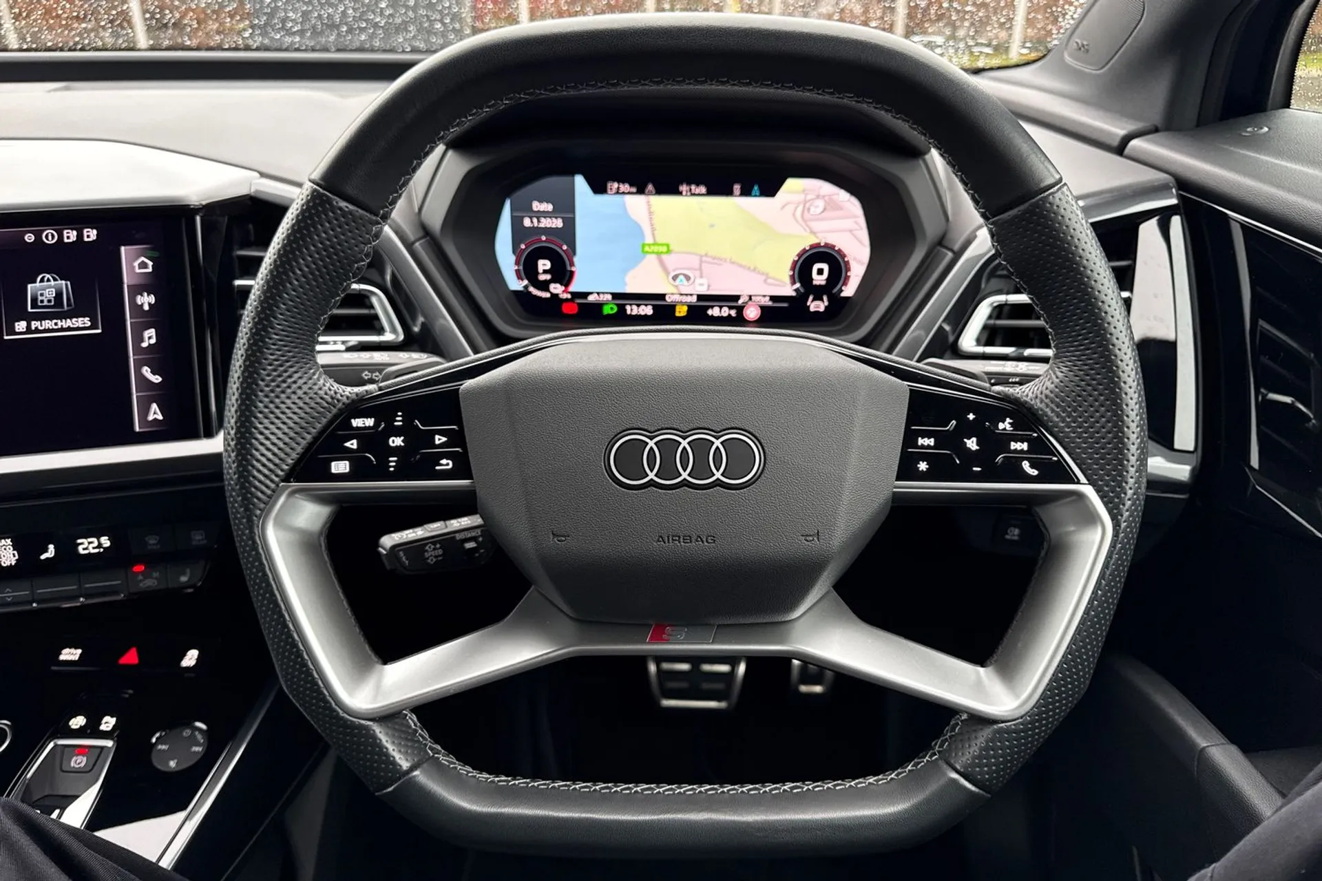 Audi Q4 thumbnail image number 29