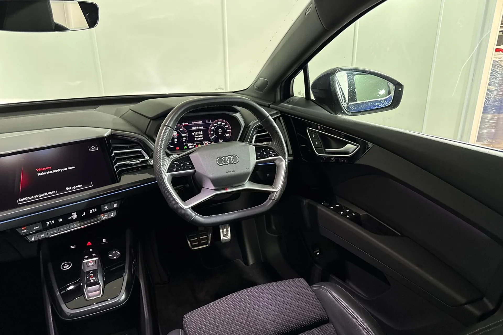 Audi Q4 thumbnail image number 44