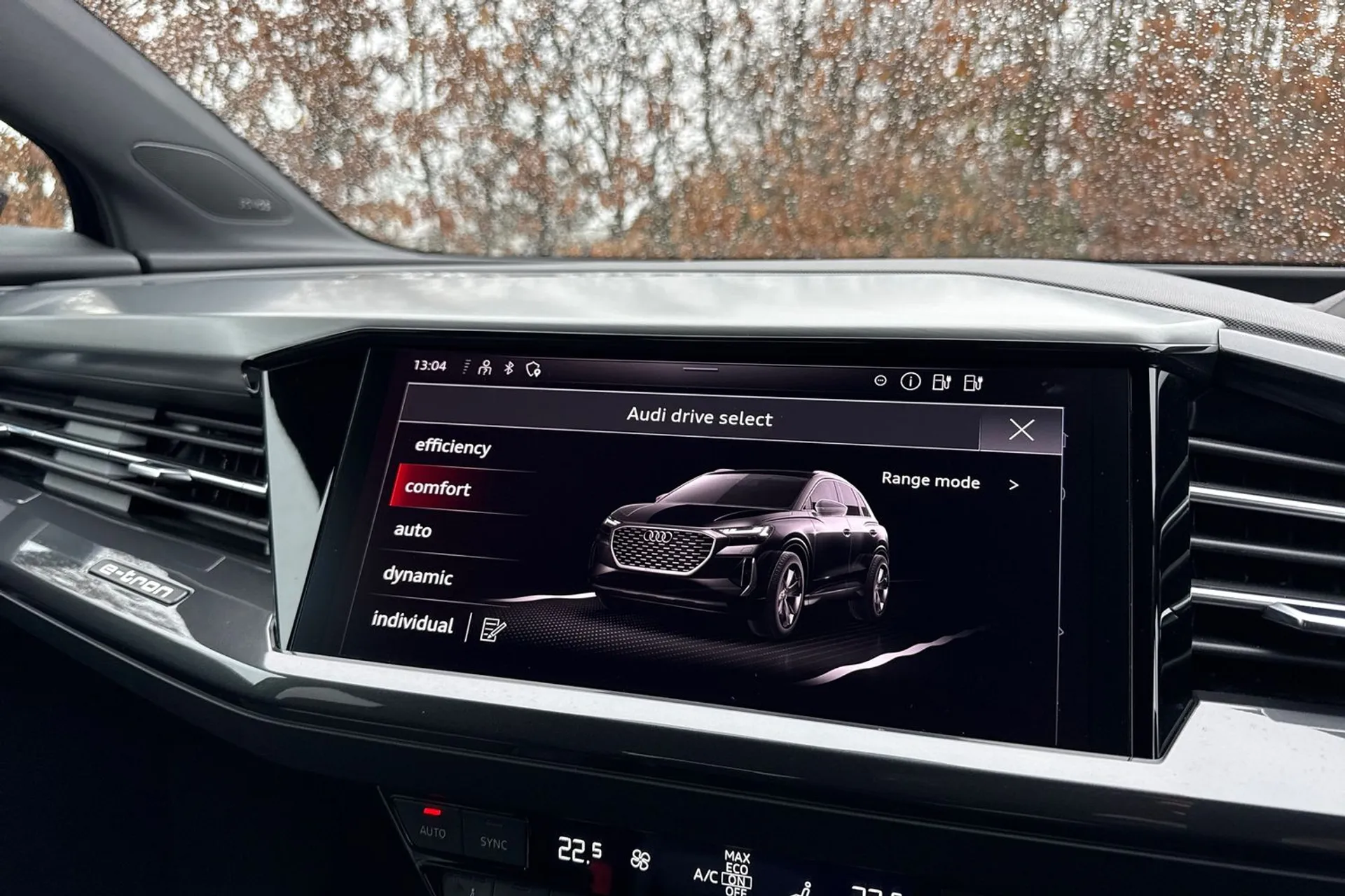 Audi Q4 thumbnail image number 39