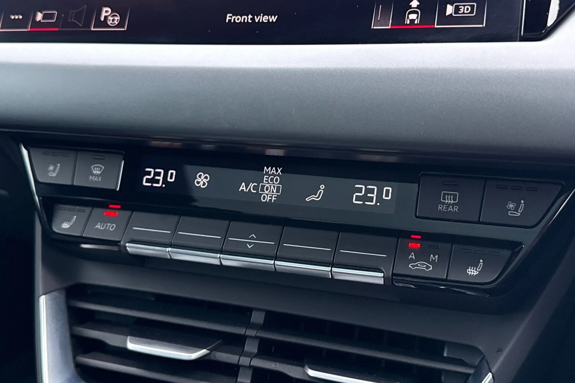 Audi e-tron GT thumbnail image number 31