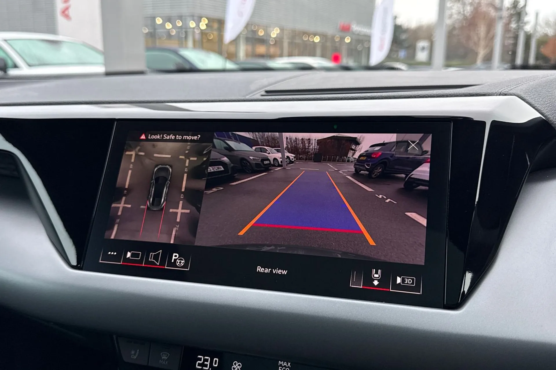 Audi e-tron GT thumbnail image number 6