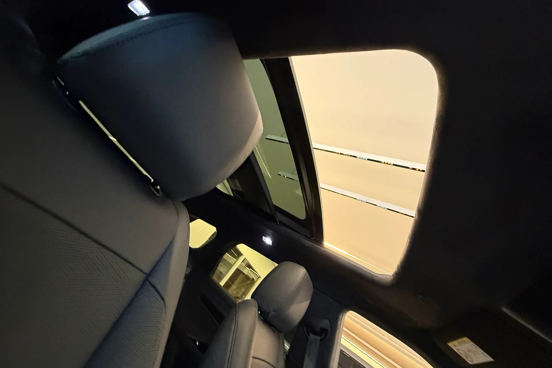 LAND ROVER RANGE ROVER EVOQUE thumbnail image number 13