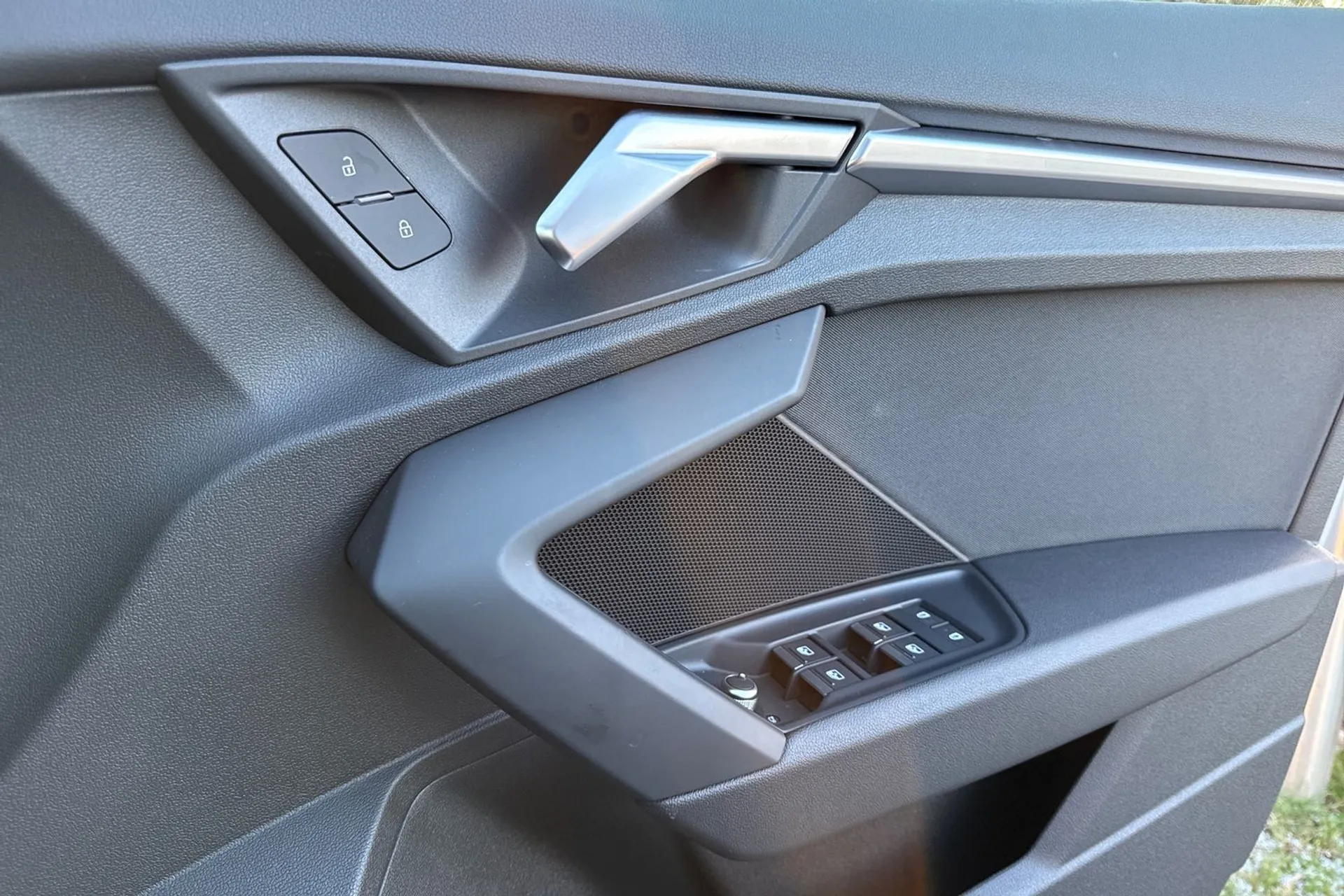 Audi A3 thumbnail image number 48