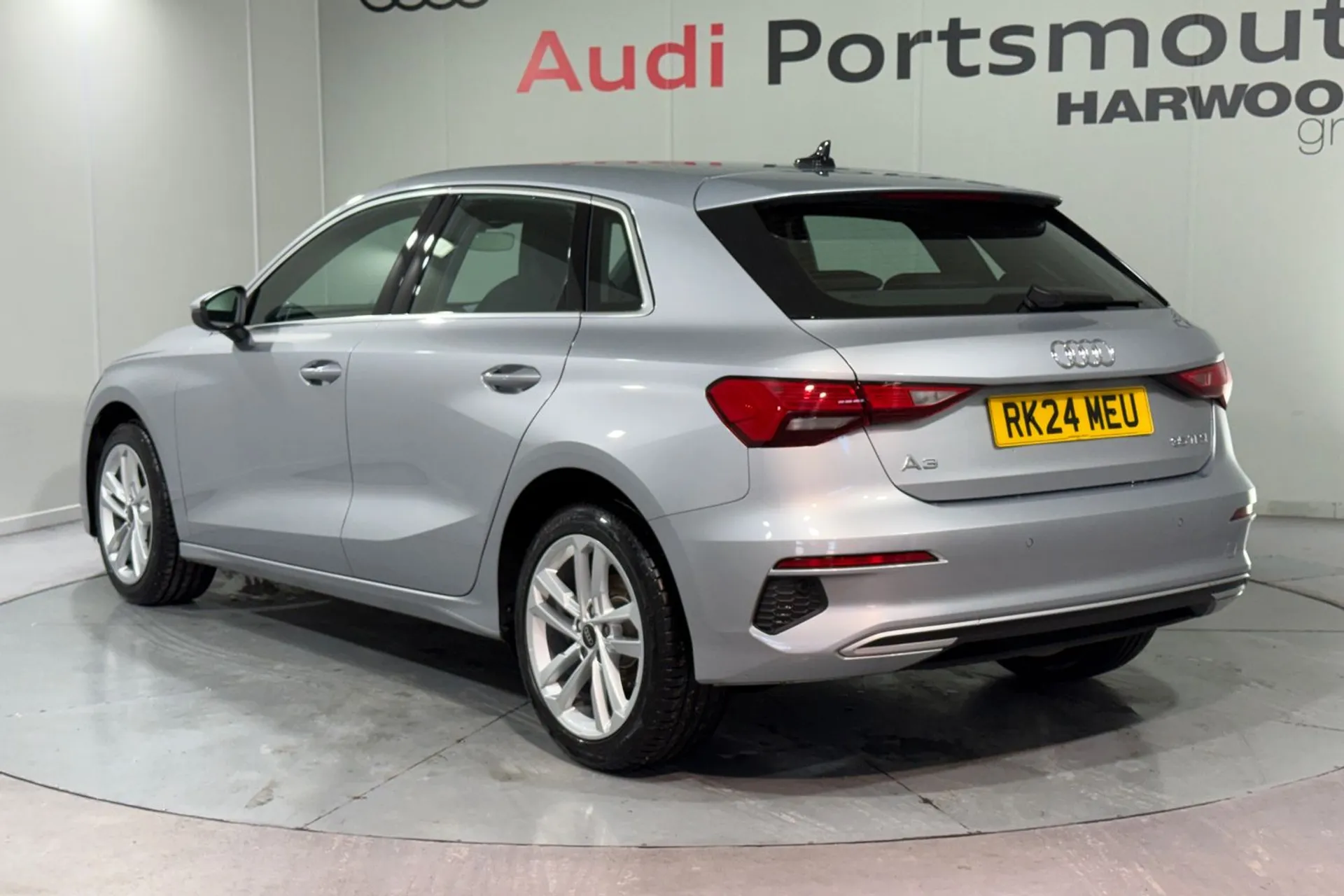 Audi A3 thumbnail image number 10