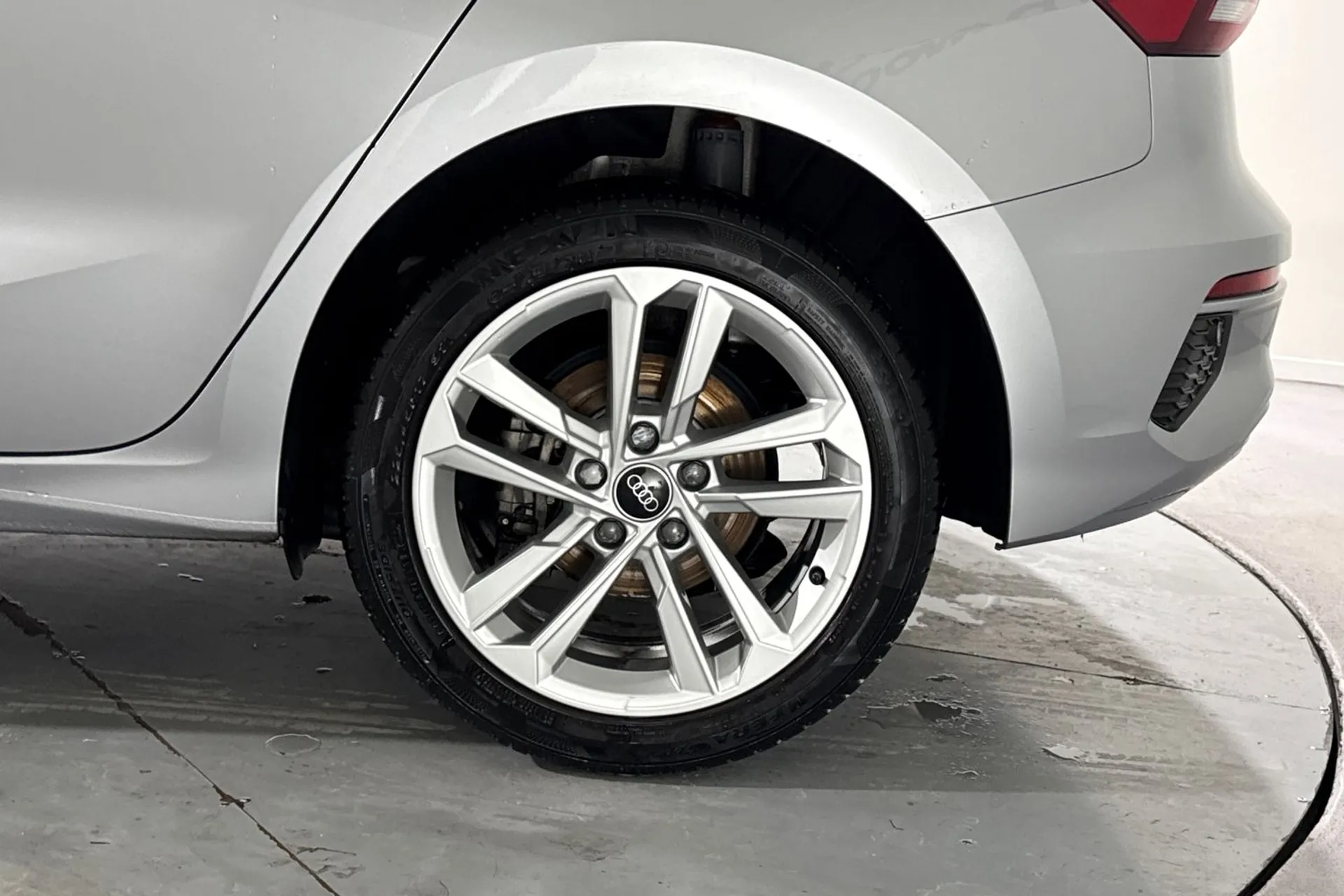 Audi A3 thumbnail image number 12