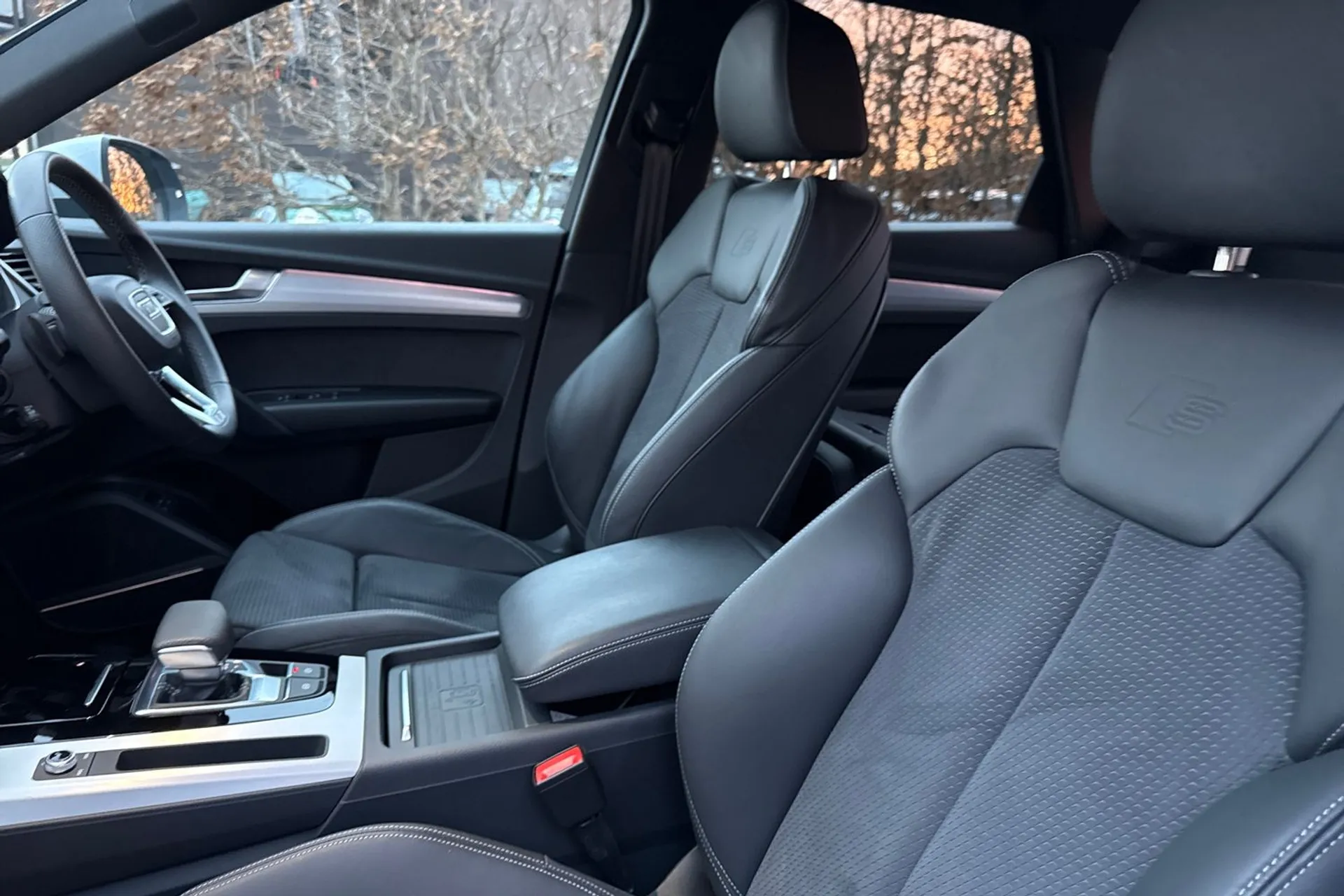 Audi Q5 thumbnail image number 35