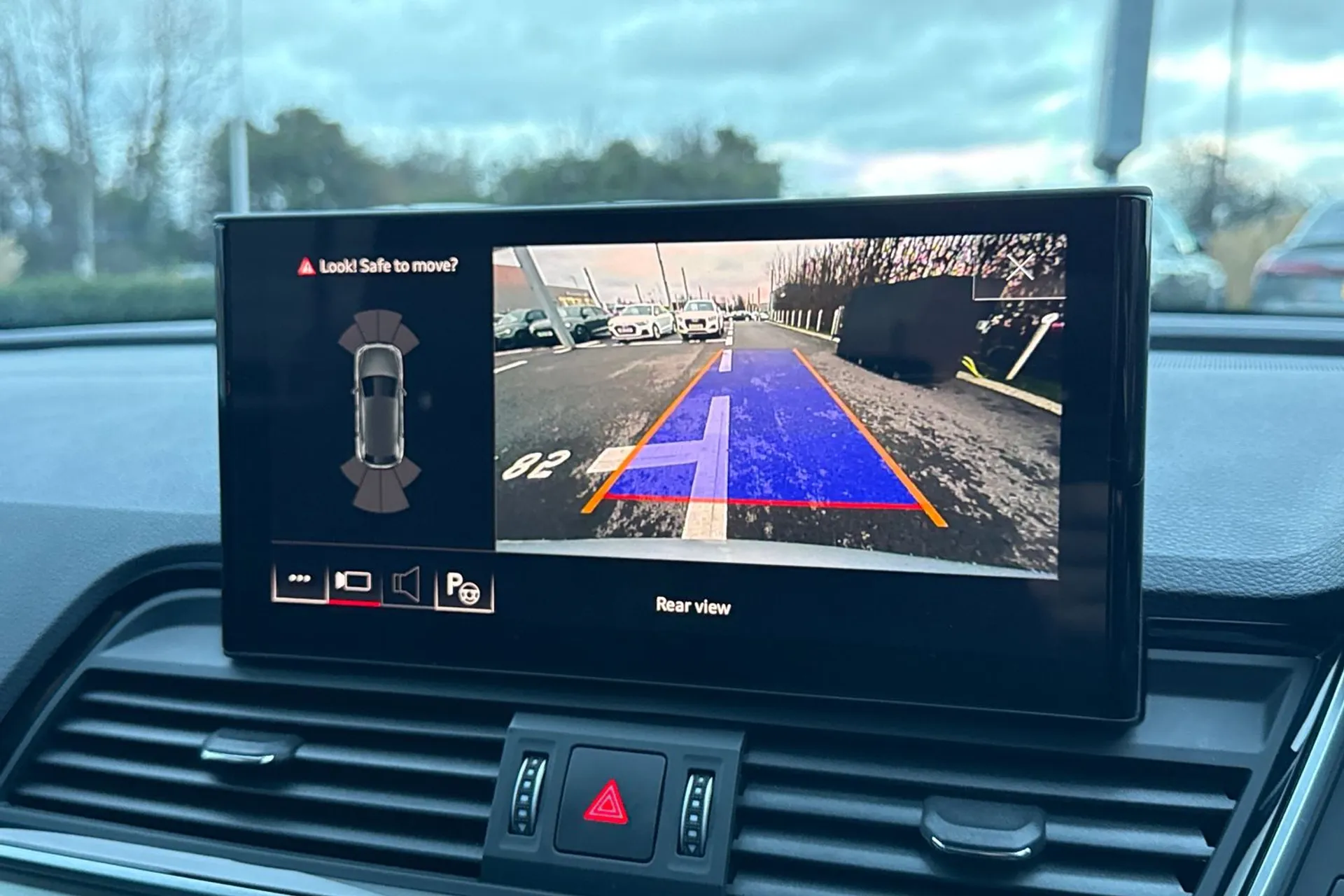 Audi Q5 thumbnail image number 4