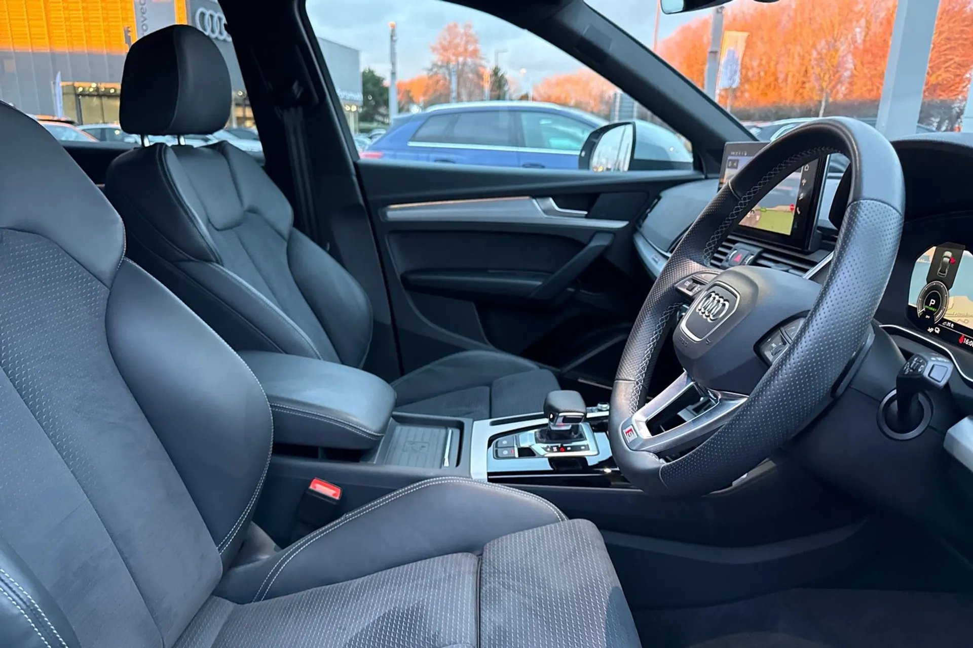 Audi Q5 thumbnail image number 27