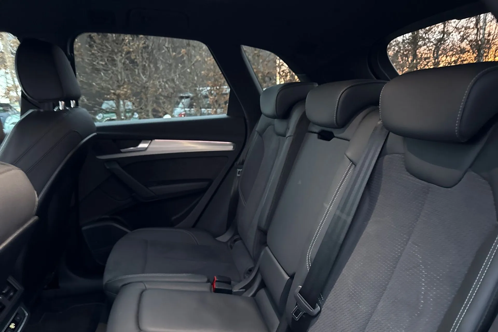 Audi Q5 thumbnail image number 38