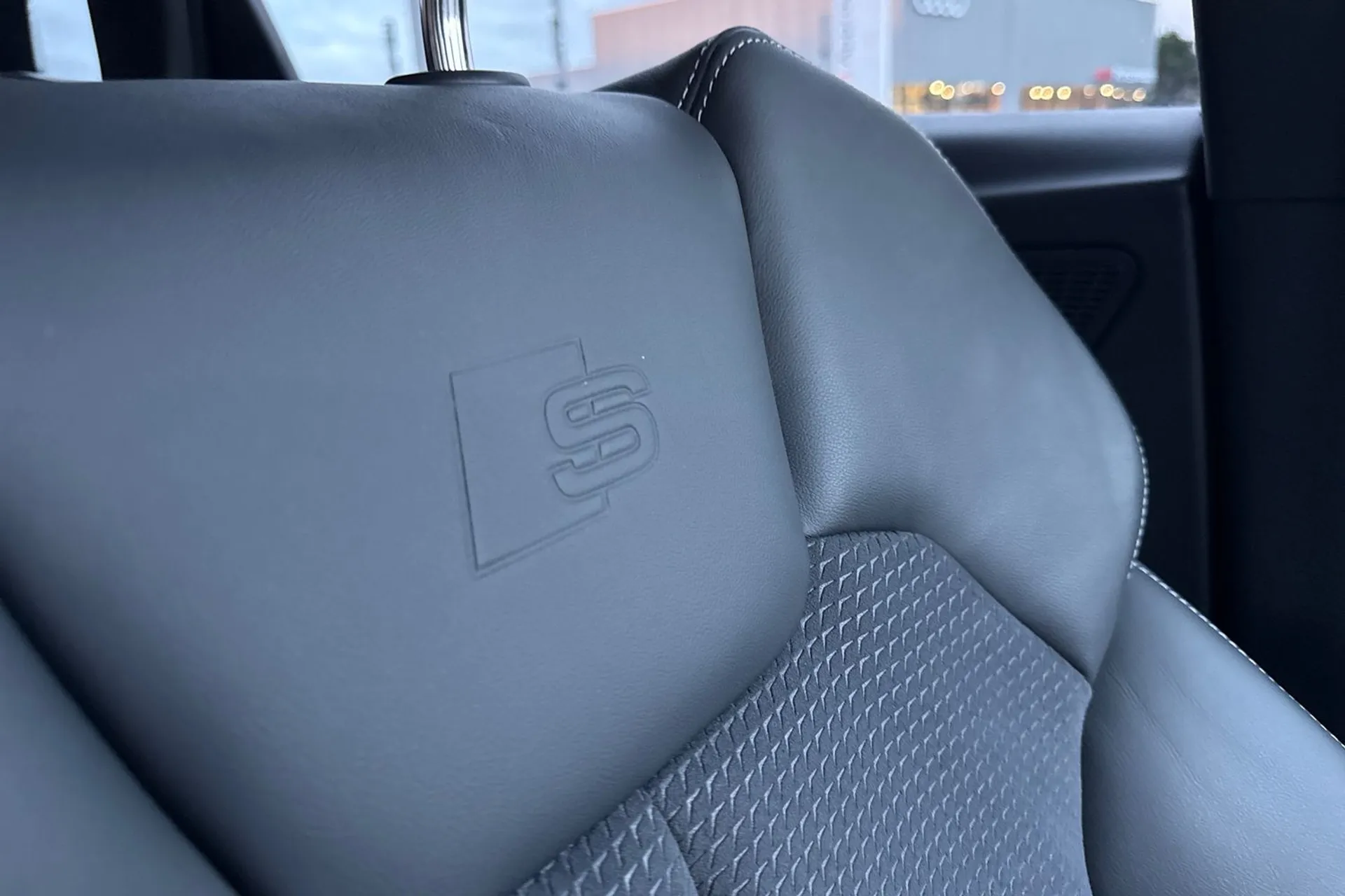 Audi Q5 thumbnail image number 50