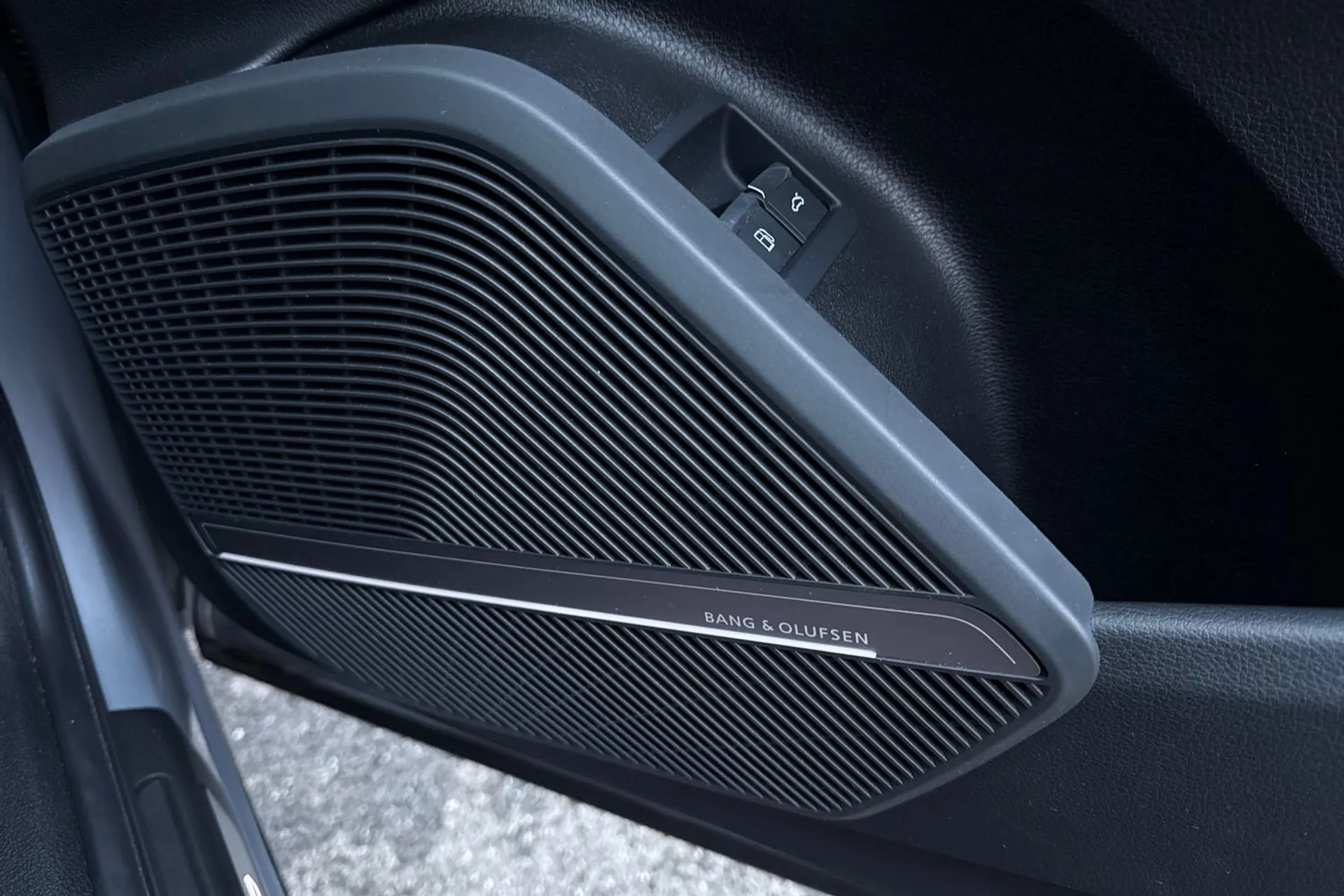 Audi Q5 thumbnail image number 36