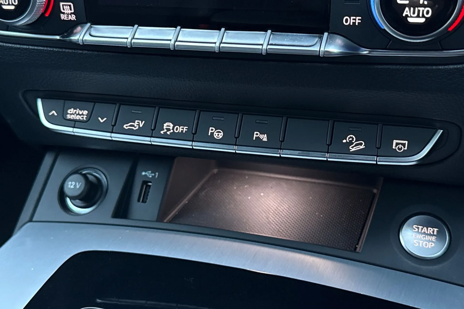 Audi Q5 thumbnail image number 33