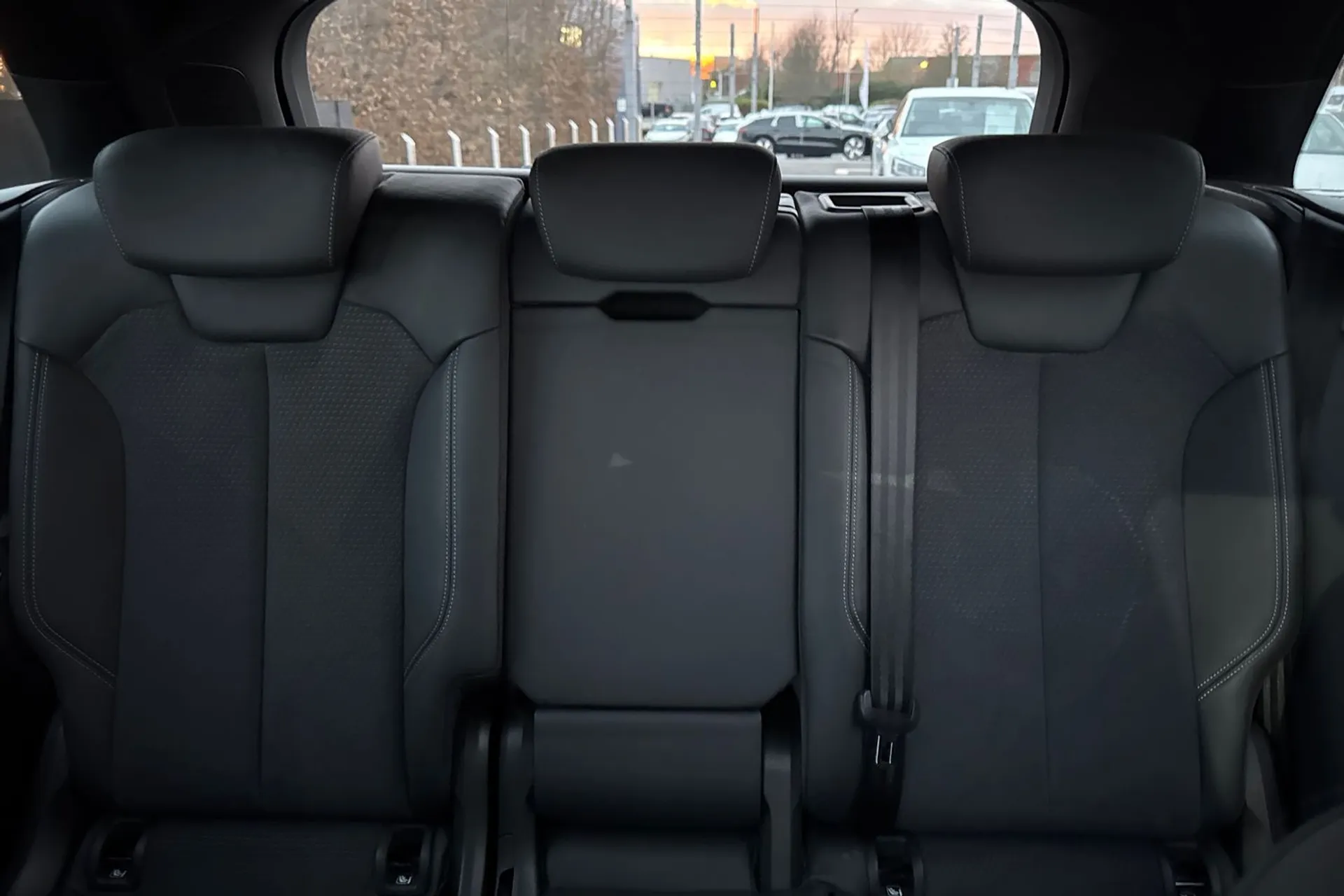 Audi Q5 thumbnail image number 40