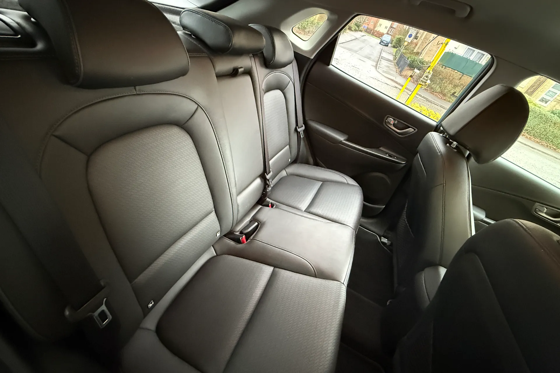 HYUNDAI KONA thumbnail image number 26