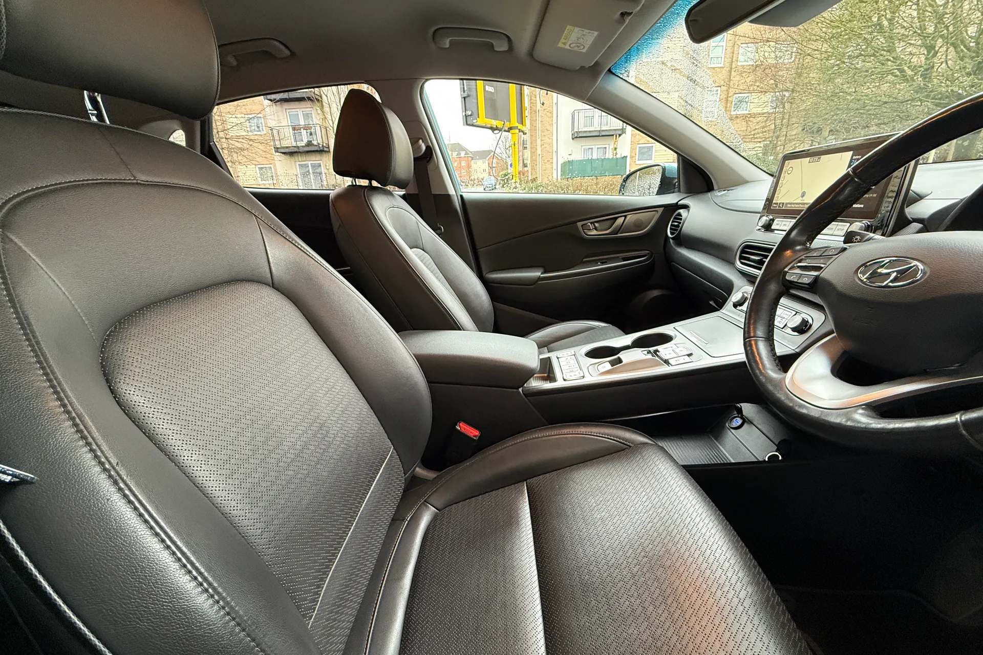 HYUNDAI KONA thumbnail image number 12