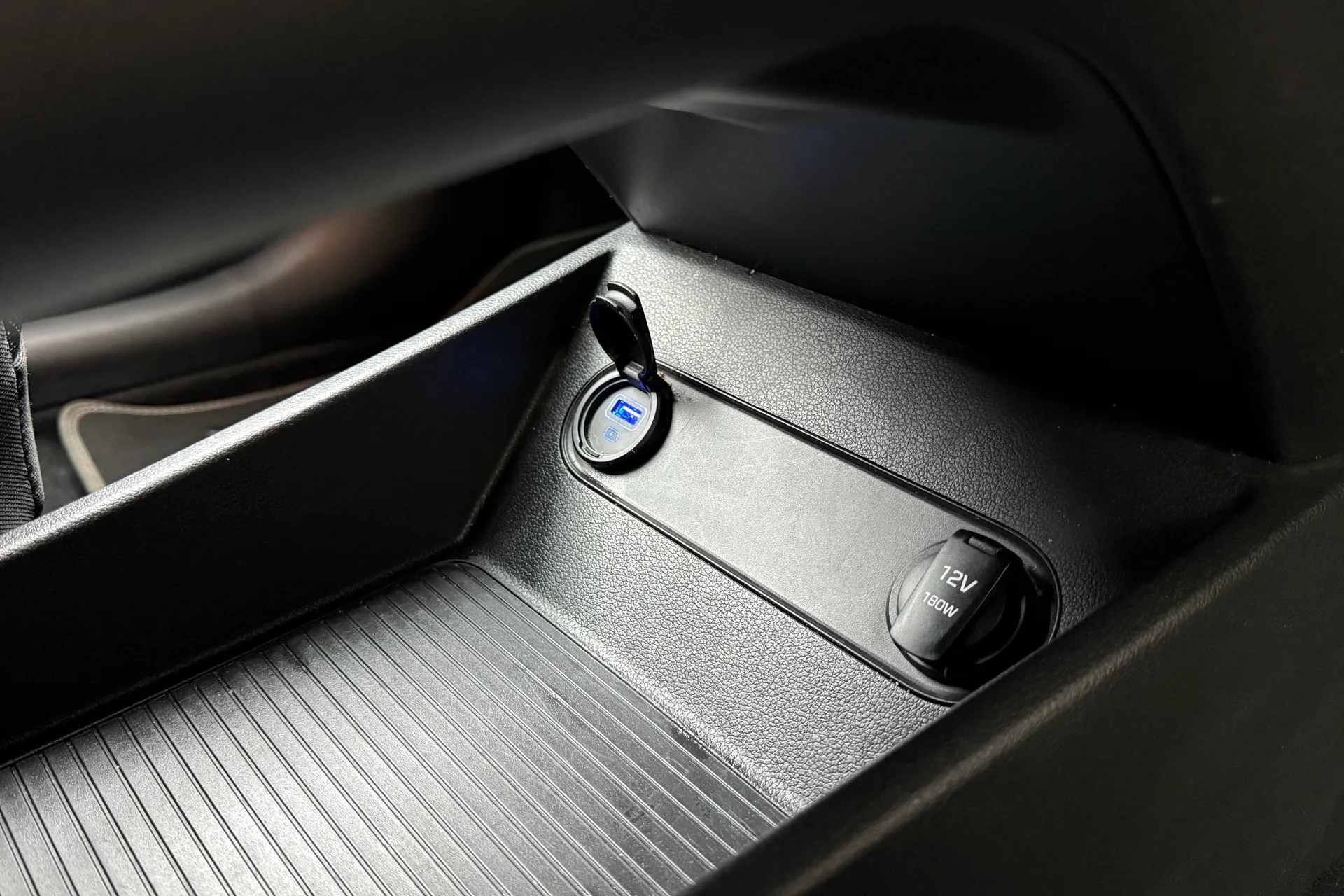 HYUNDAI KONA thumbnail image number 24