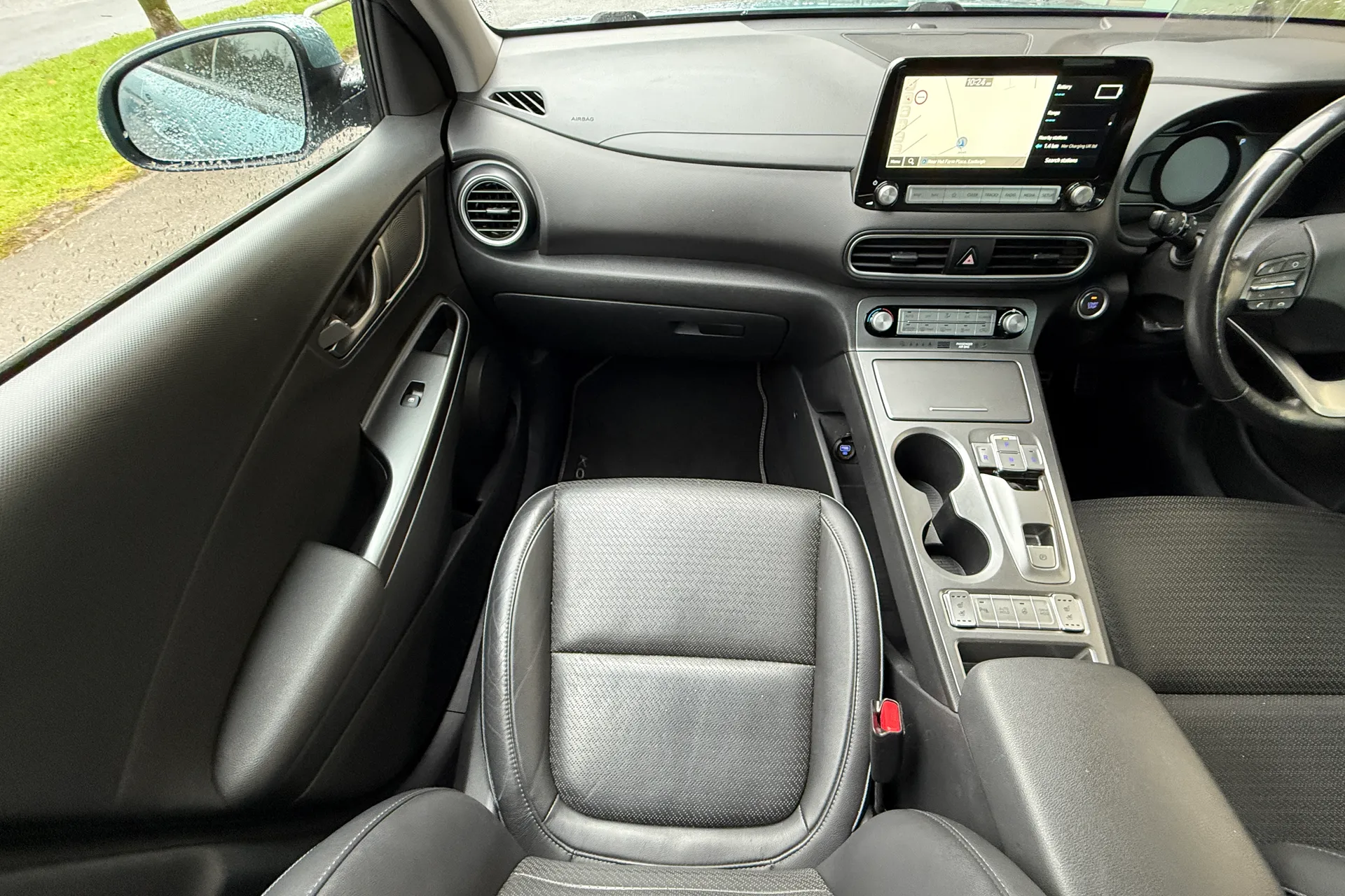 HYUNDAI KONA thumbnail image number 28