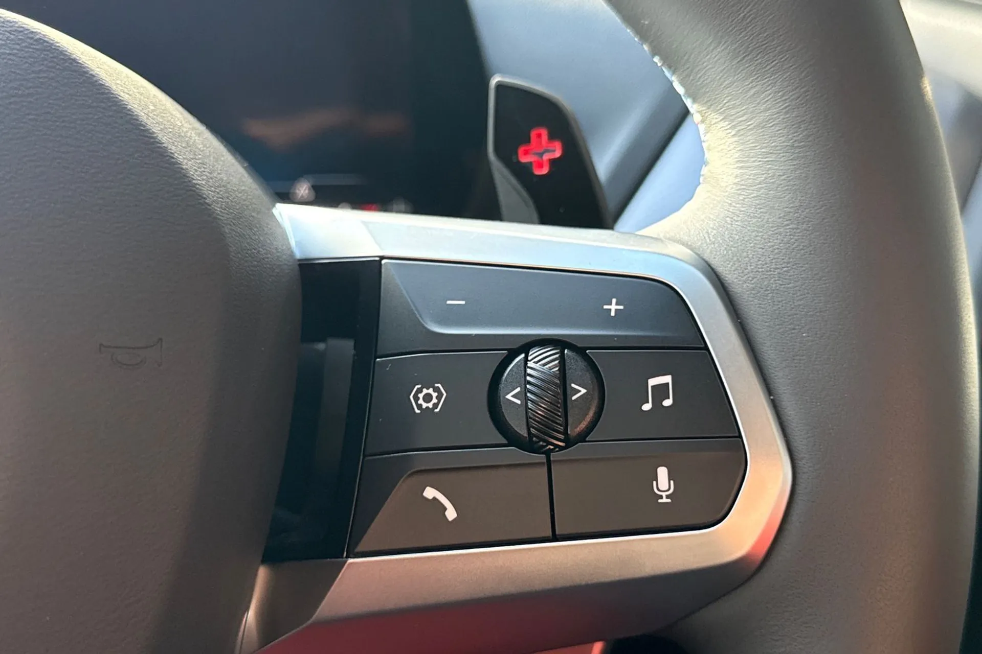 BMW 1 SERIES thumbnail image number 34