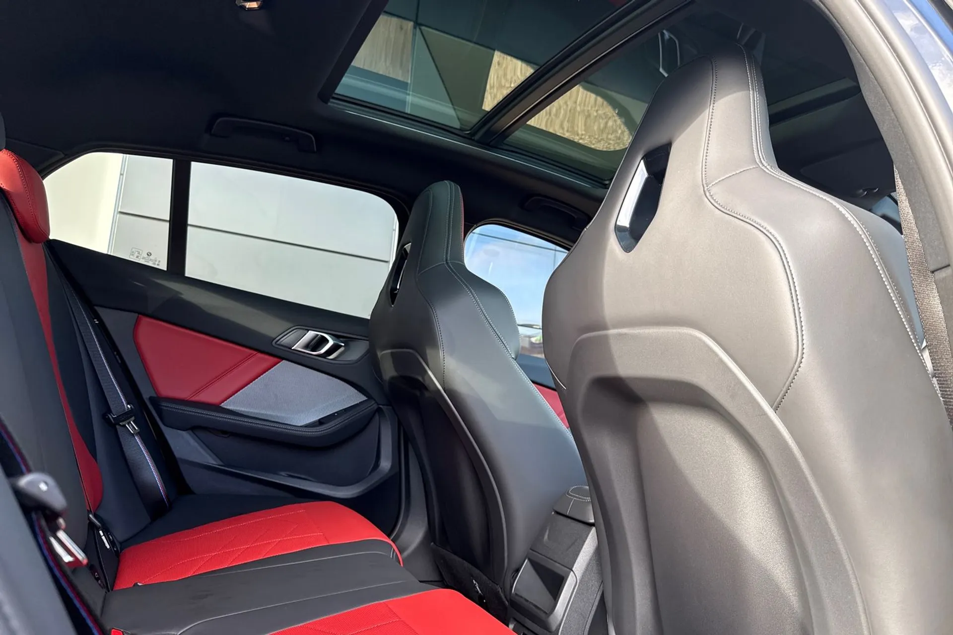 BMW 1 SERIES thumbnail image number 41