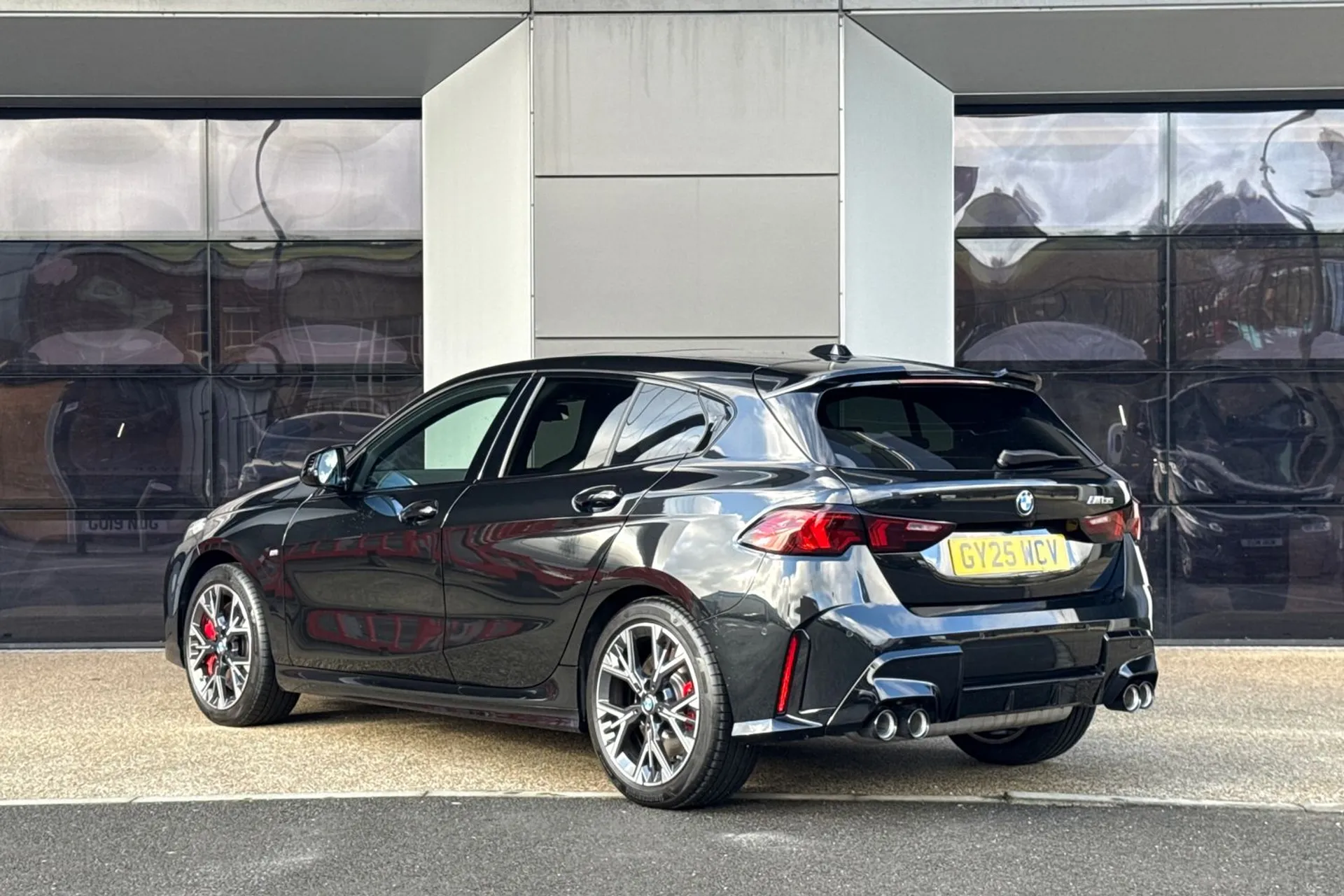 BMW 1 SERIES thumbnail image number 12