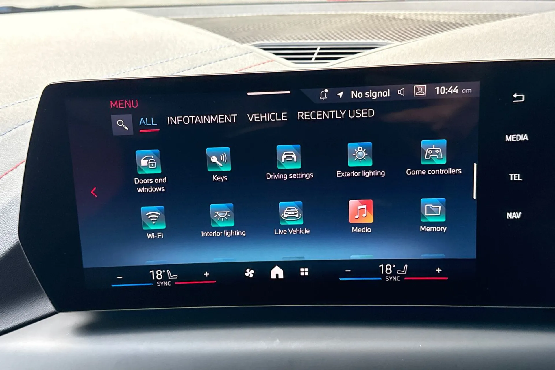 BMW 1 SERIES thumbnail image number 59