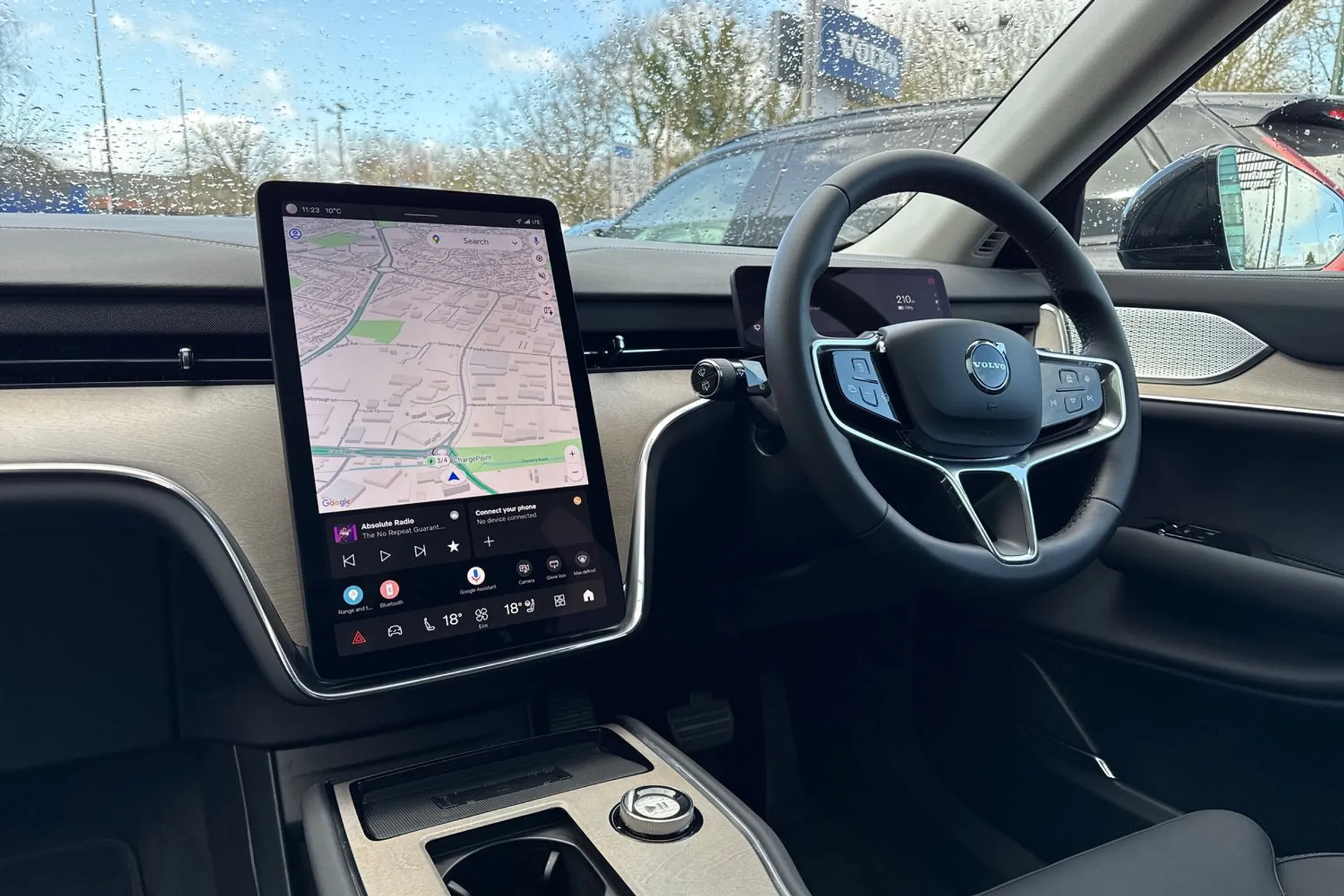 Volvo EX90 thumbnail image number 38