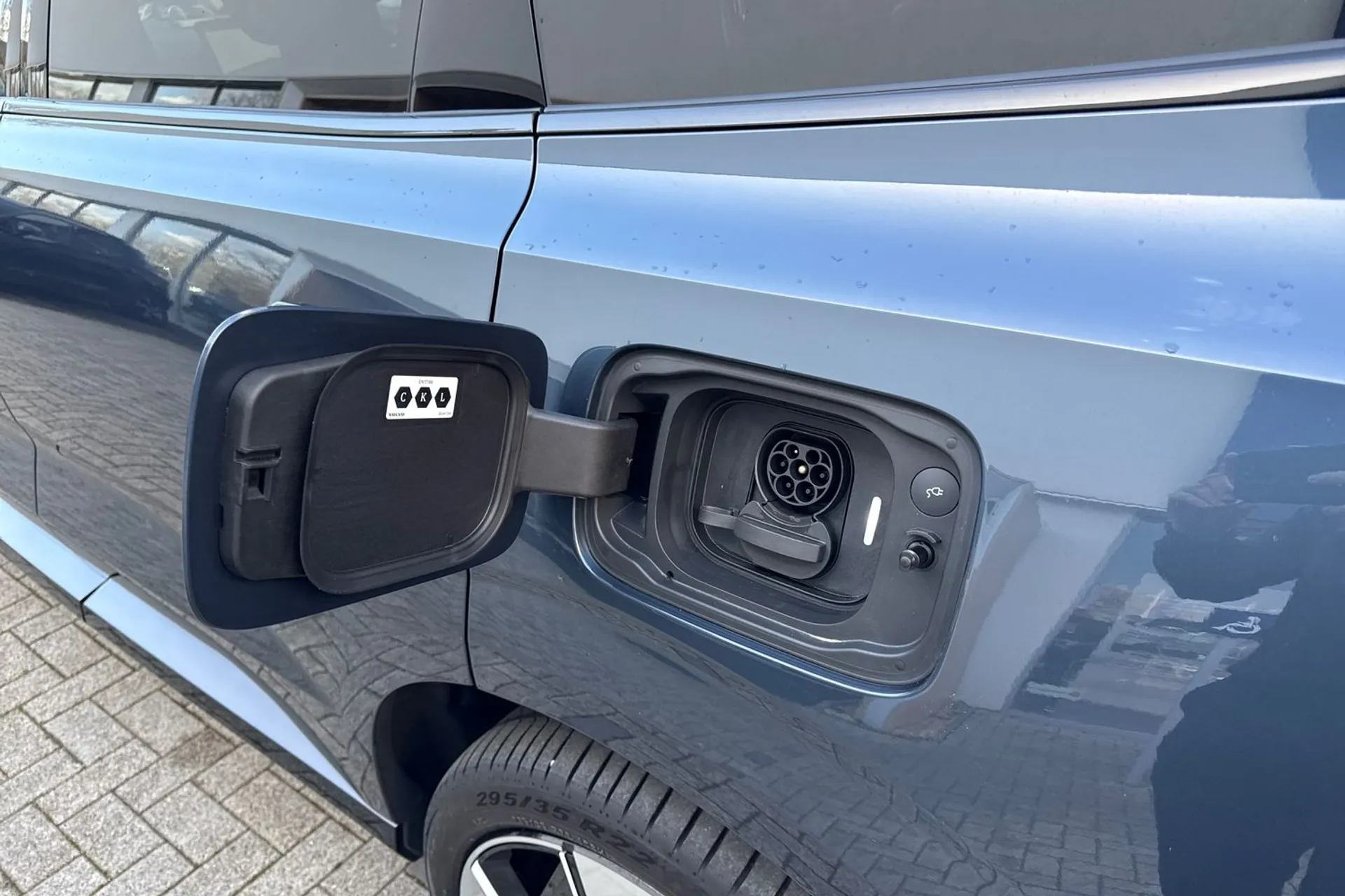 Volvo EX90 thumbnail image number 20