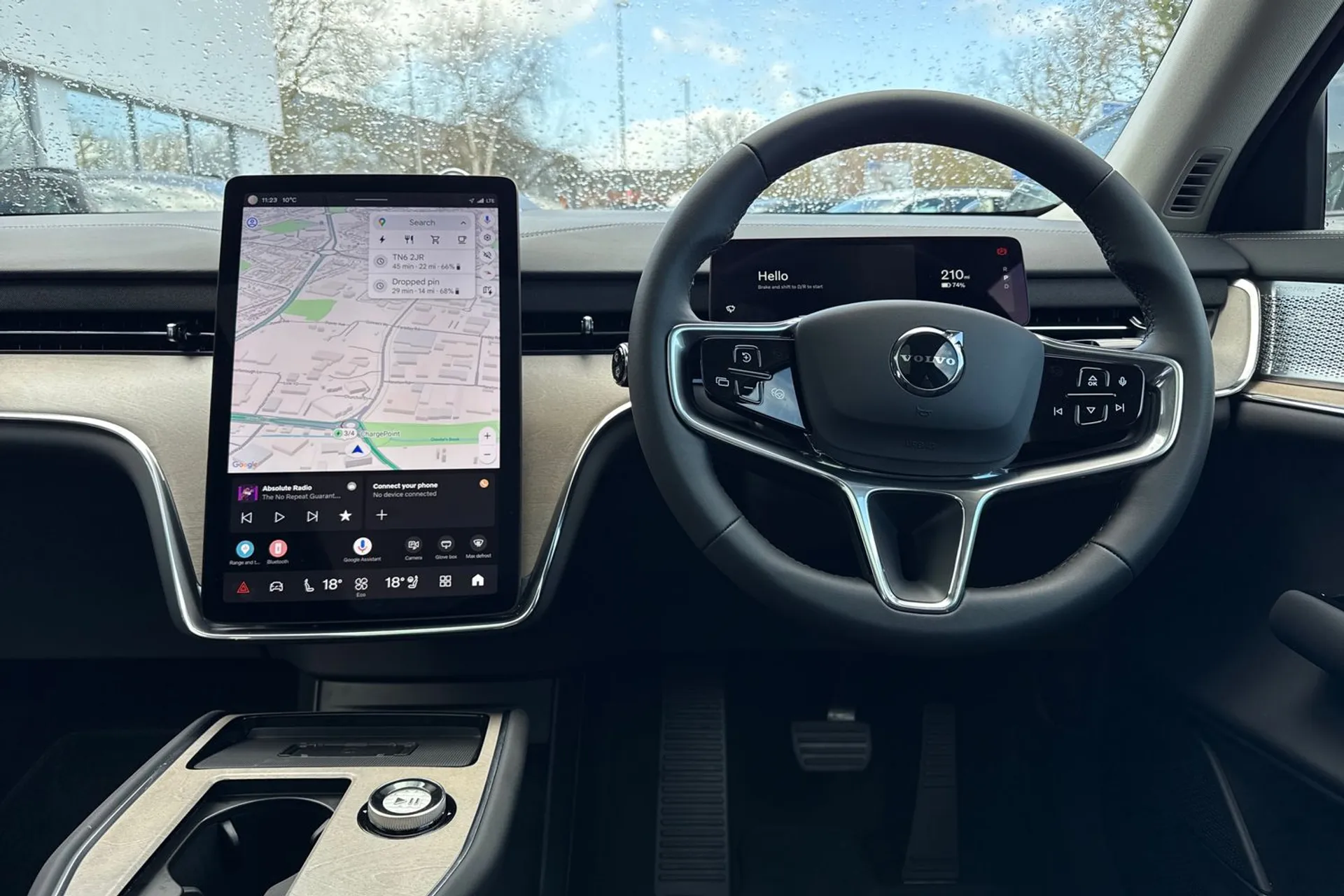 Volvo EX90 thumbnail image number 37