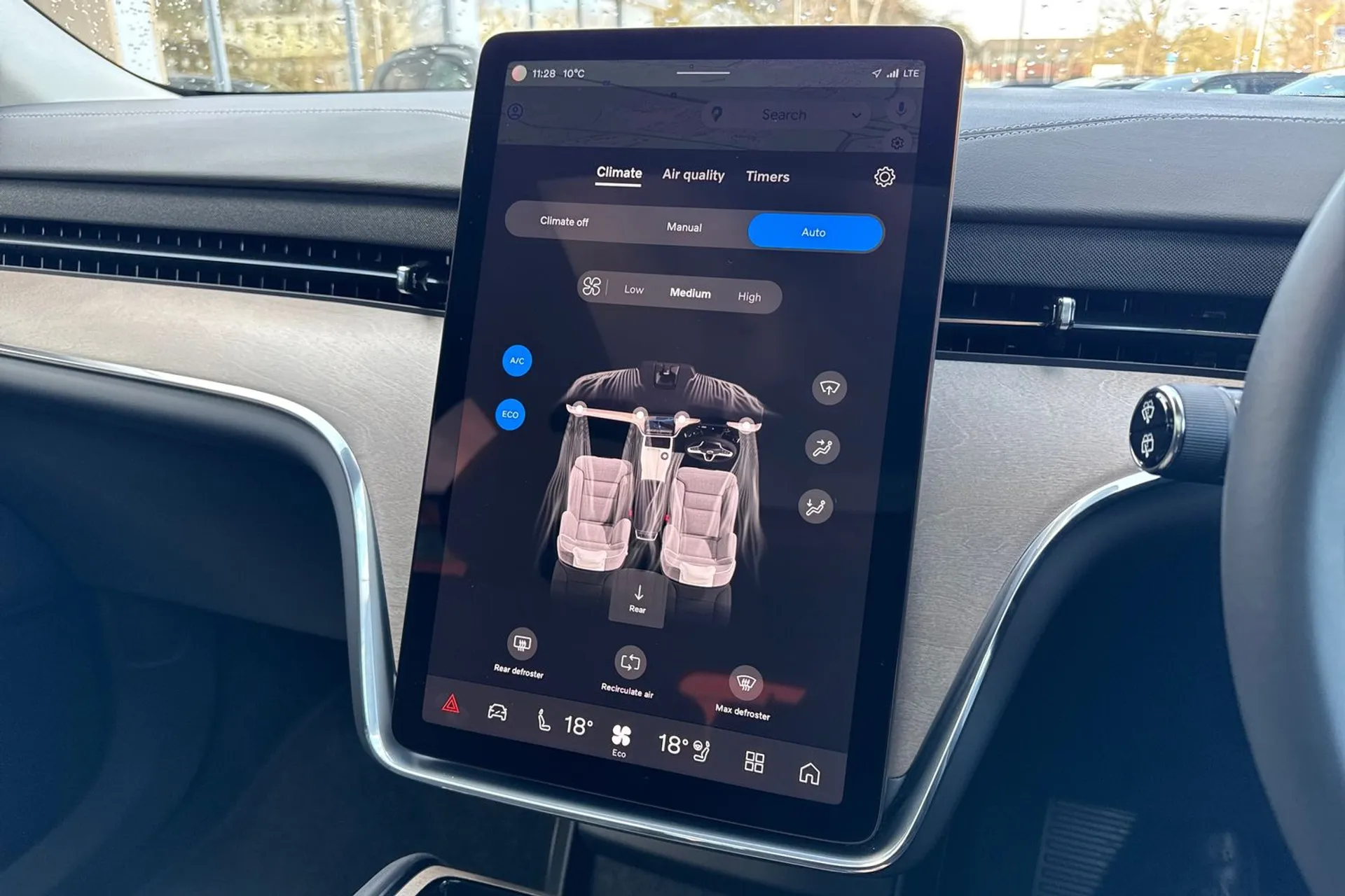 Volvo EX90 thumbnail image number 42