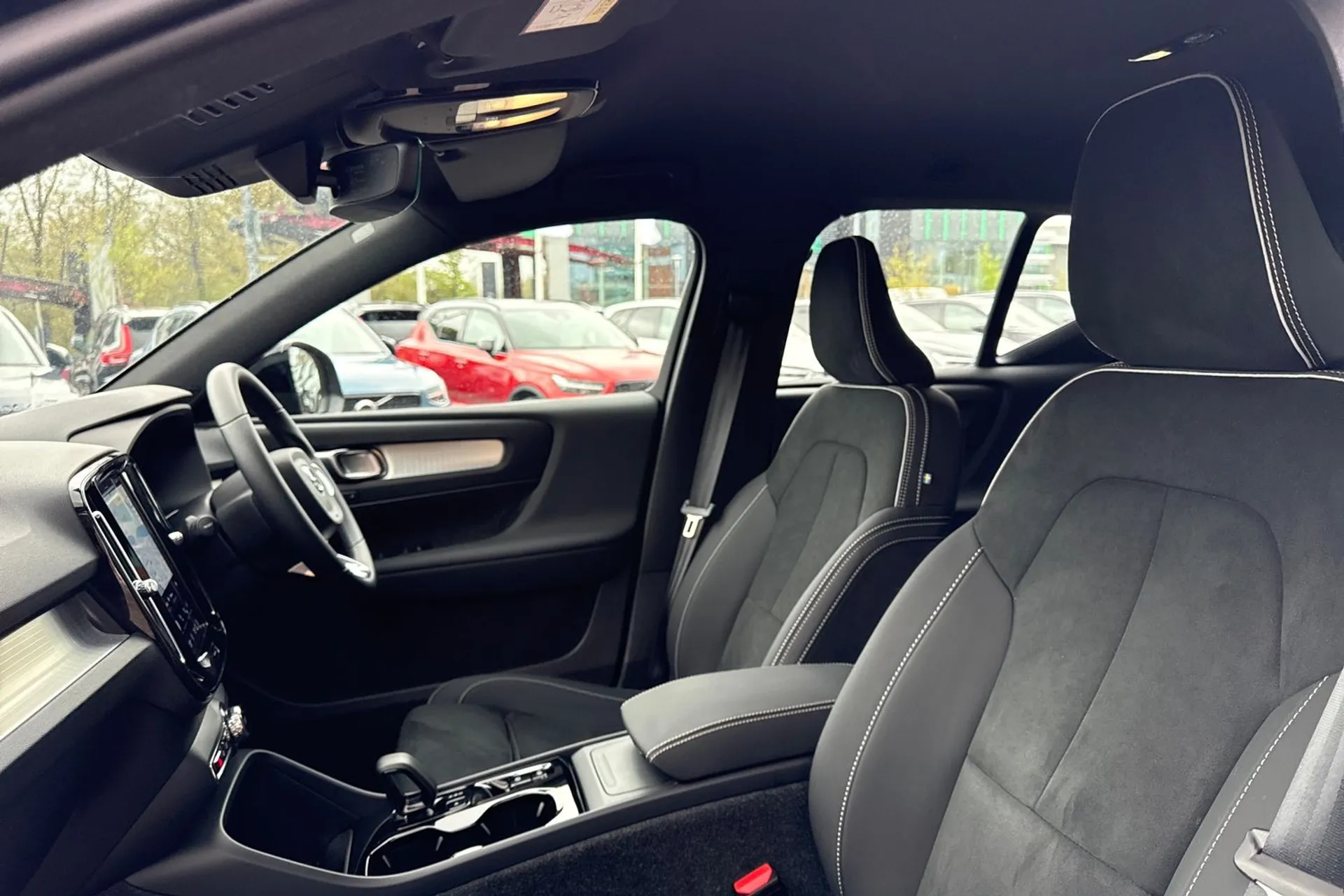 Volvo XC40 thumbnail image number 28