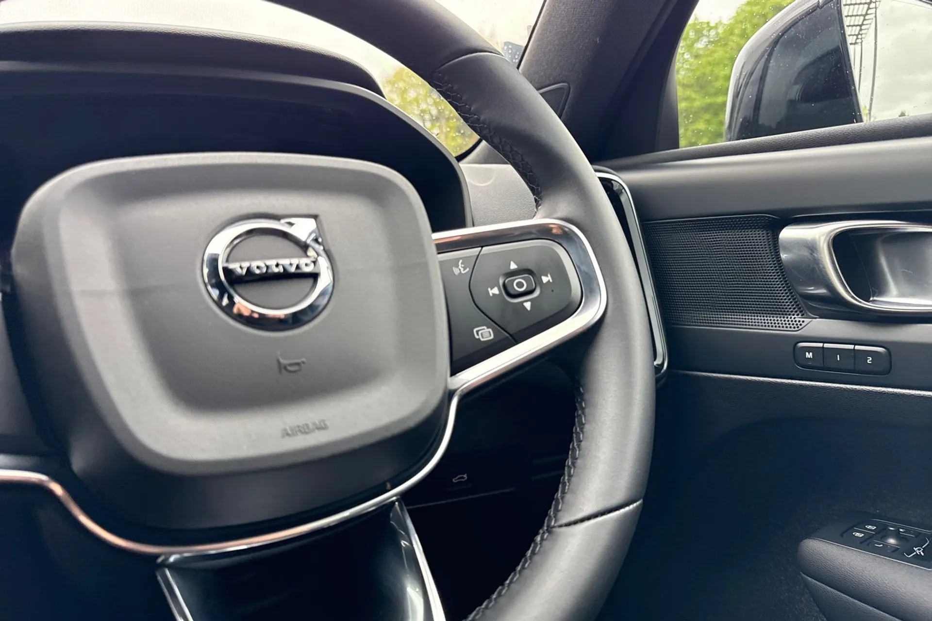 Volvo XC40 thumbnail image number 37