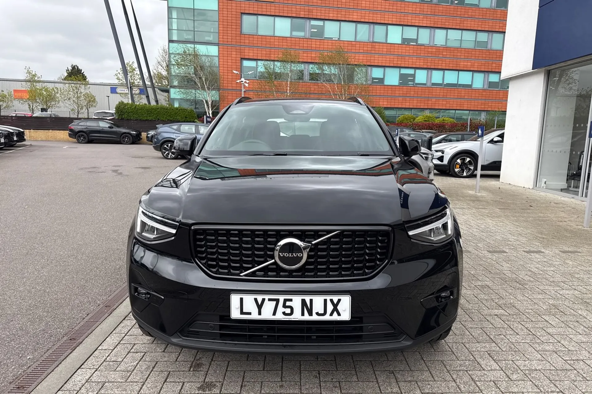 Volvo XC40 thumbnail image number 13
