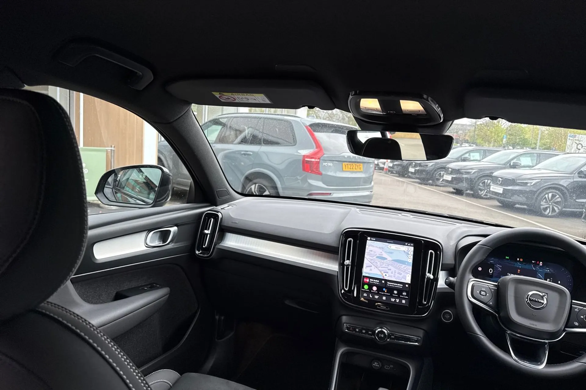 Volvo XC40 thumbnail image number 32