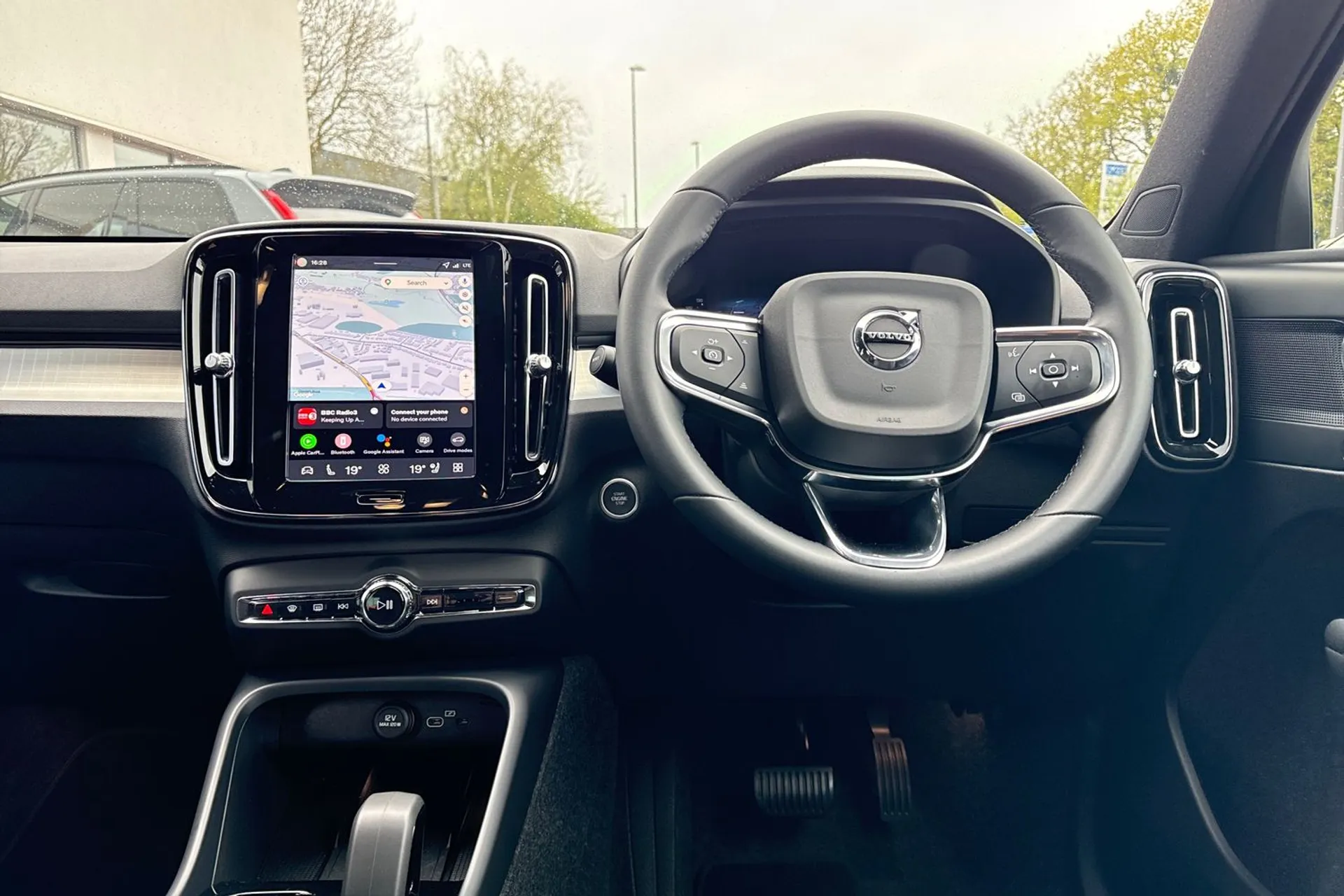 Volvo XC40 thumbnail image number 34