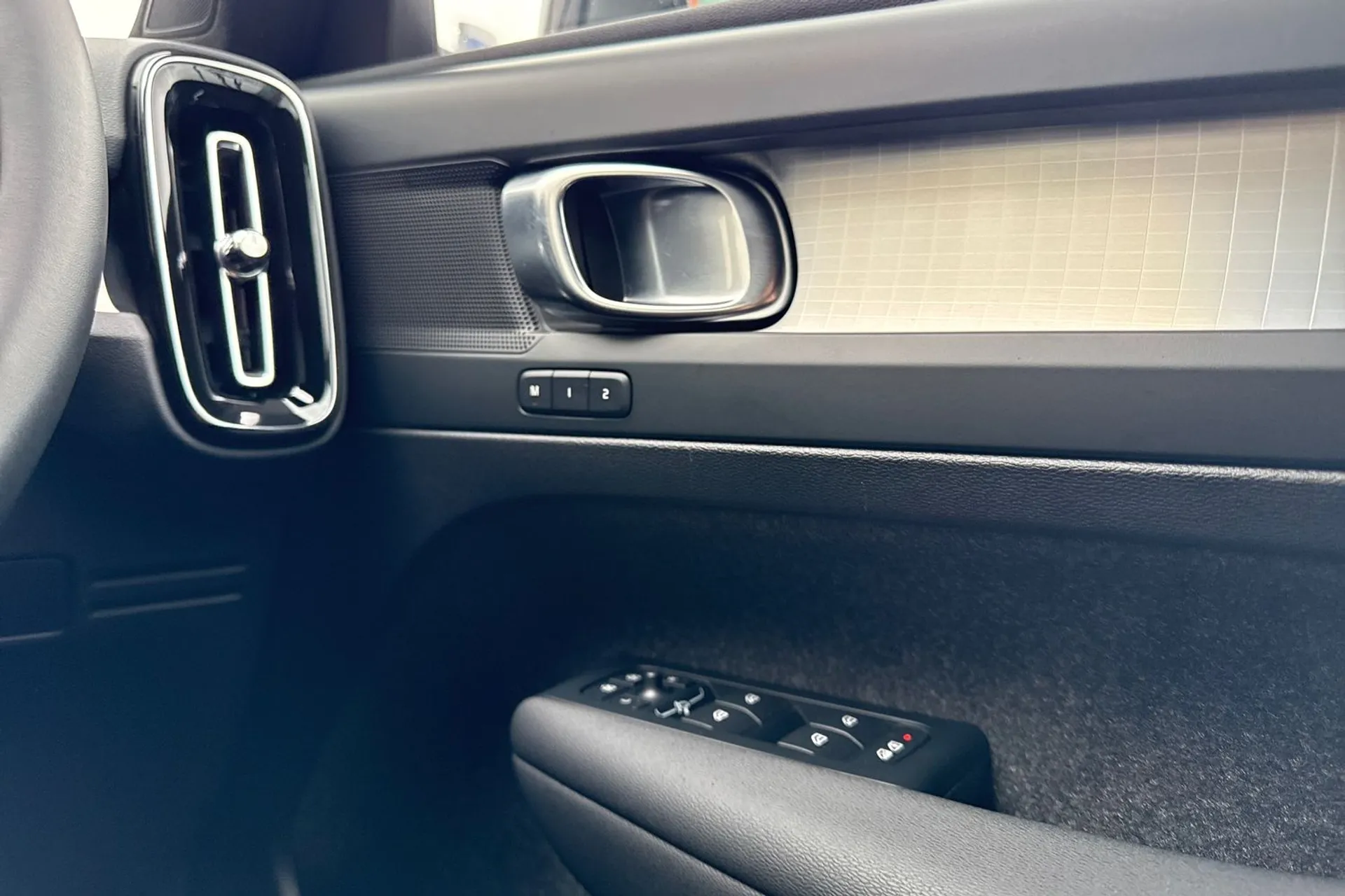 Volvo XC40 thumbnail image number 40